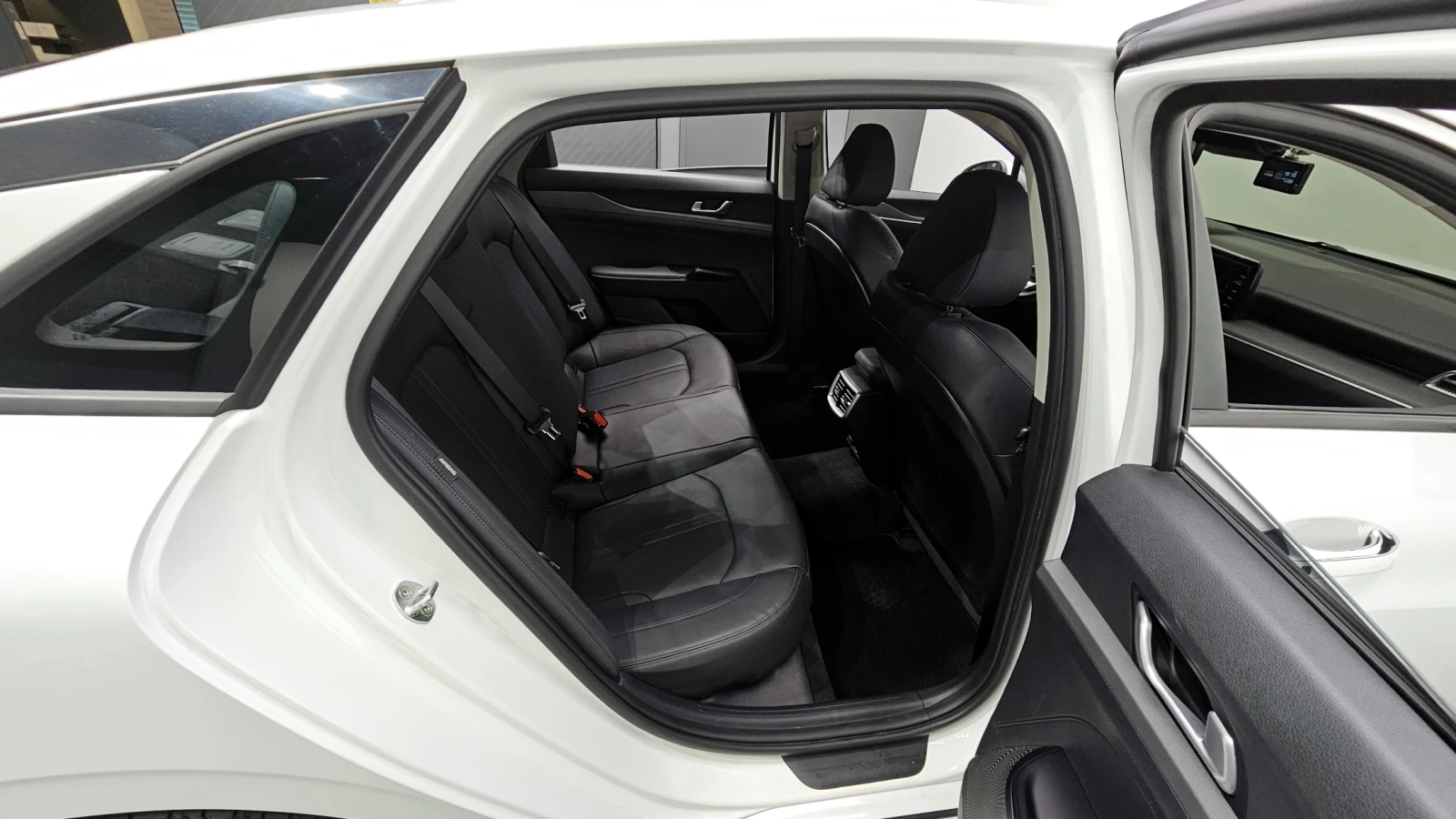 Kia K5 2.0LPI TRENDY - изображение 10