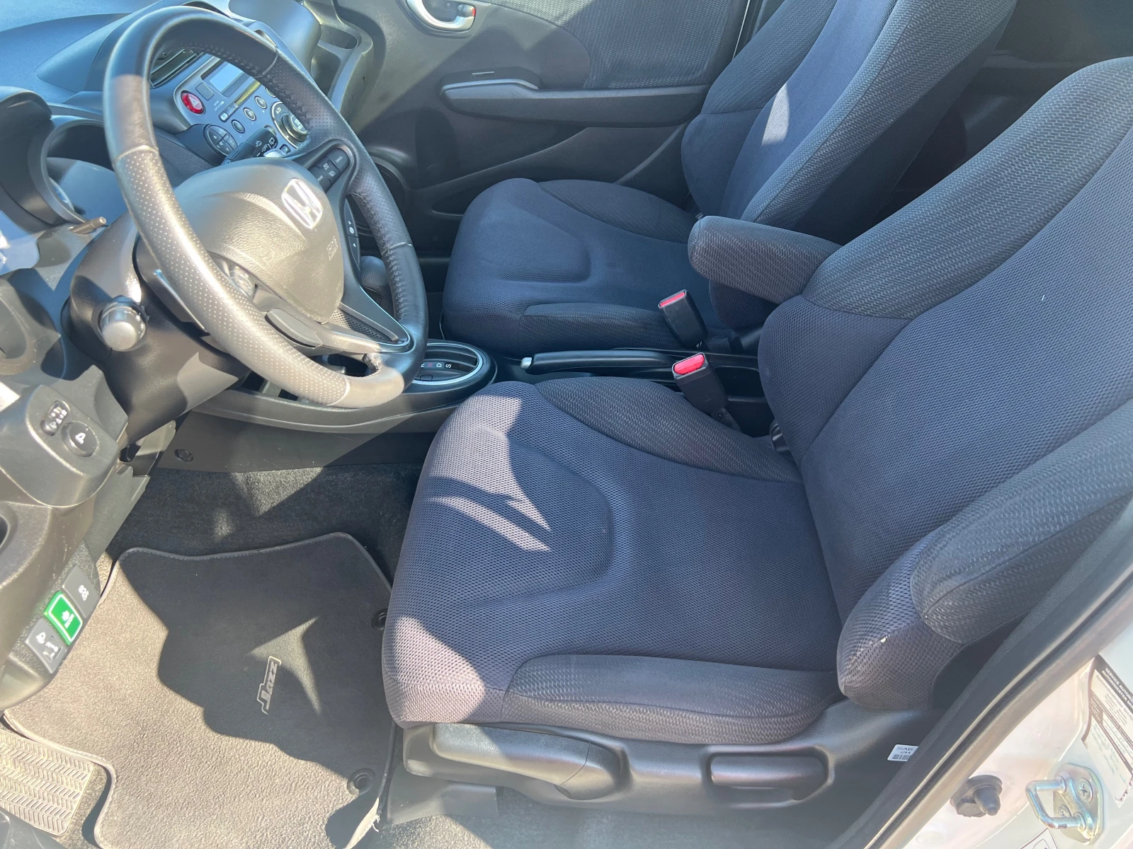 Honda Jazz 1.3 HYBRID - изображение 9