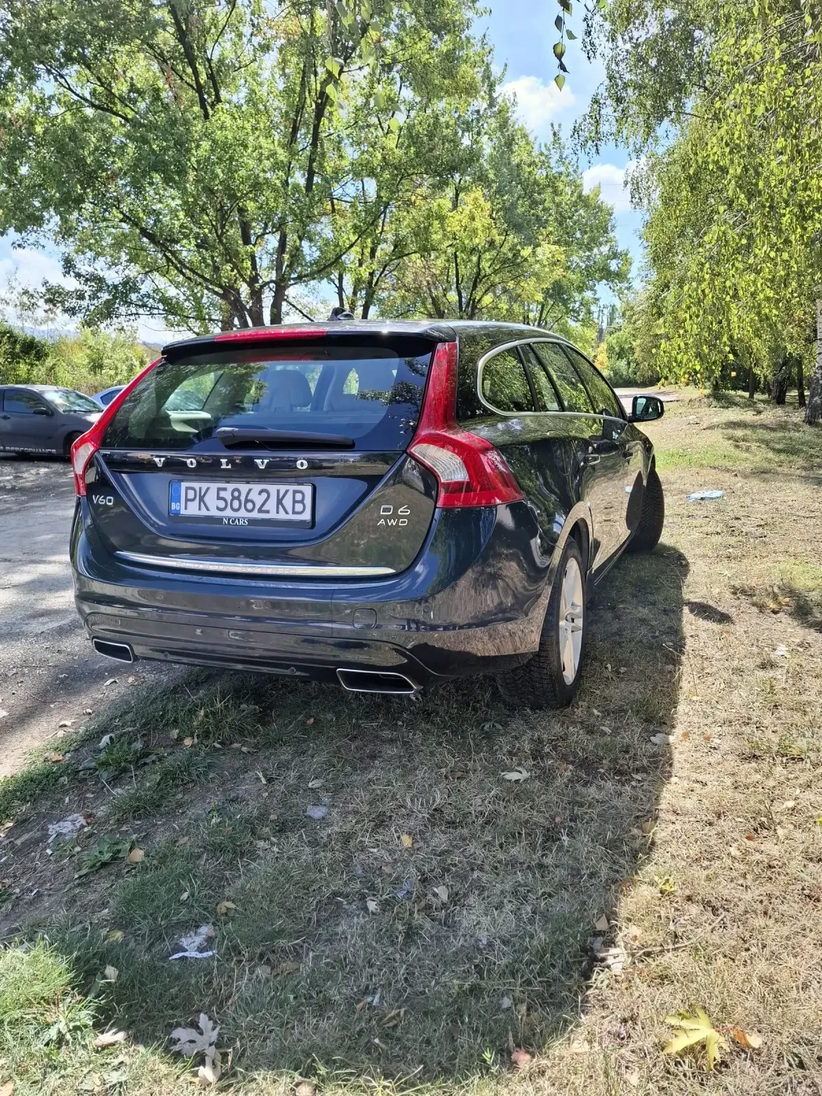Volvo V60 2.4 D6 Plug in hibryd Summum - изображение 4