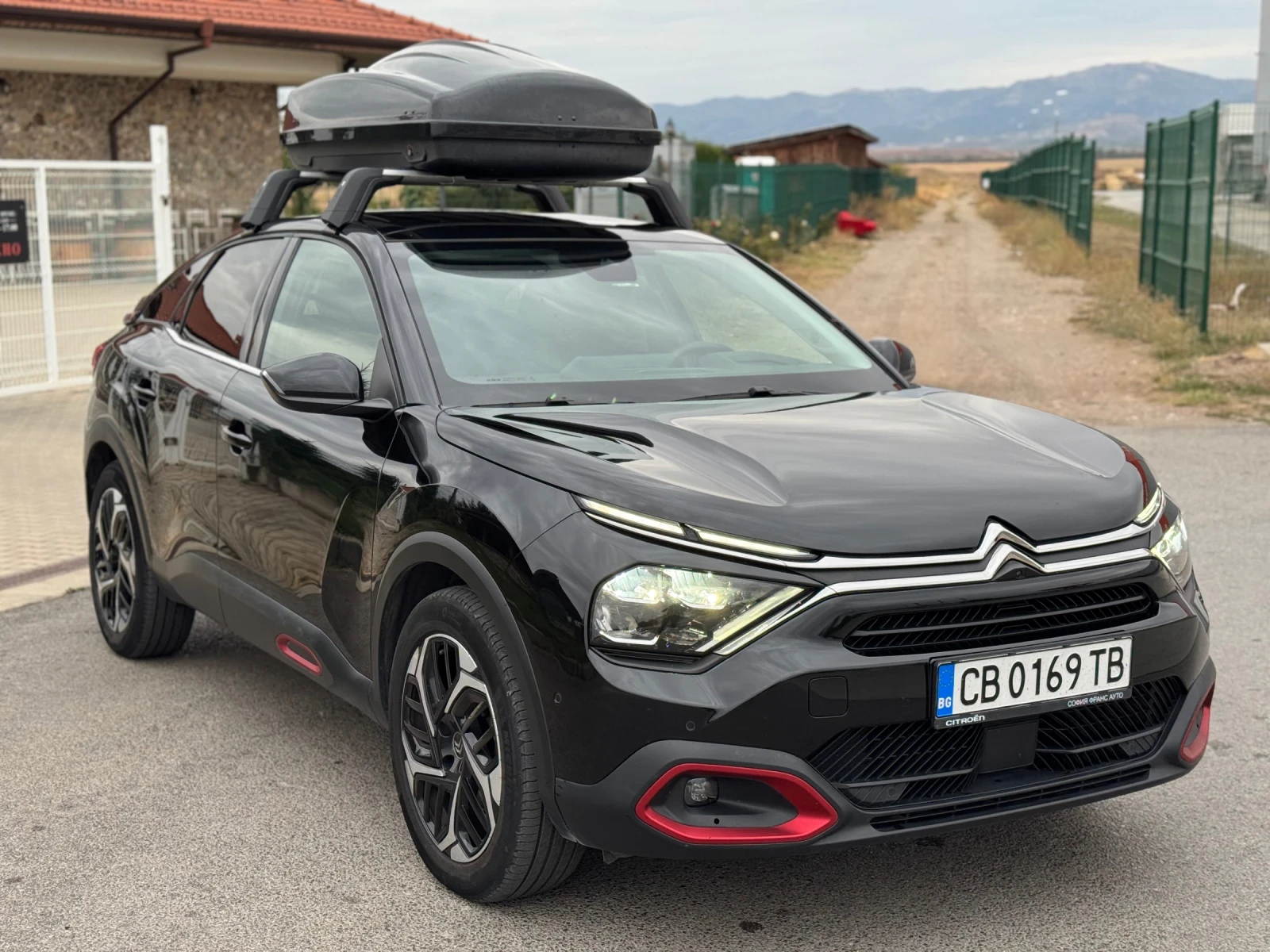 Citroen C4 PureTech Shine* Камера* Гаранция Панорама* Багажни - изображение 4