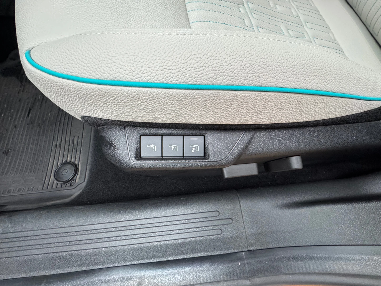 Fiat 600 e La Prima ��� ������; CarPlay; 2 ����� ��.+ ���� | Mobile.bg � ����������� 6