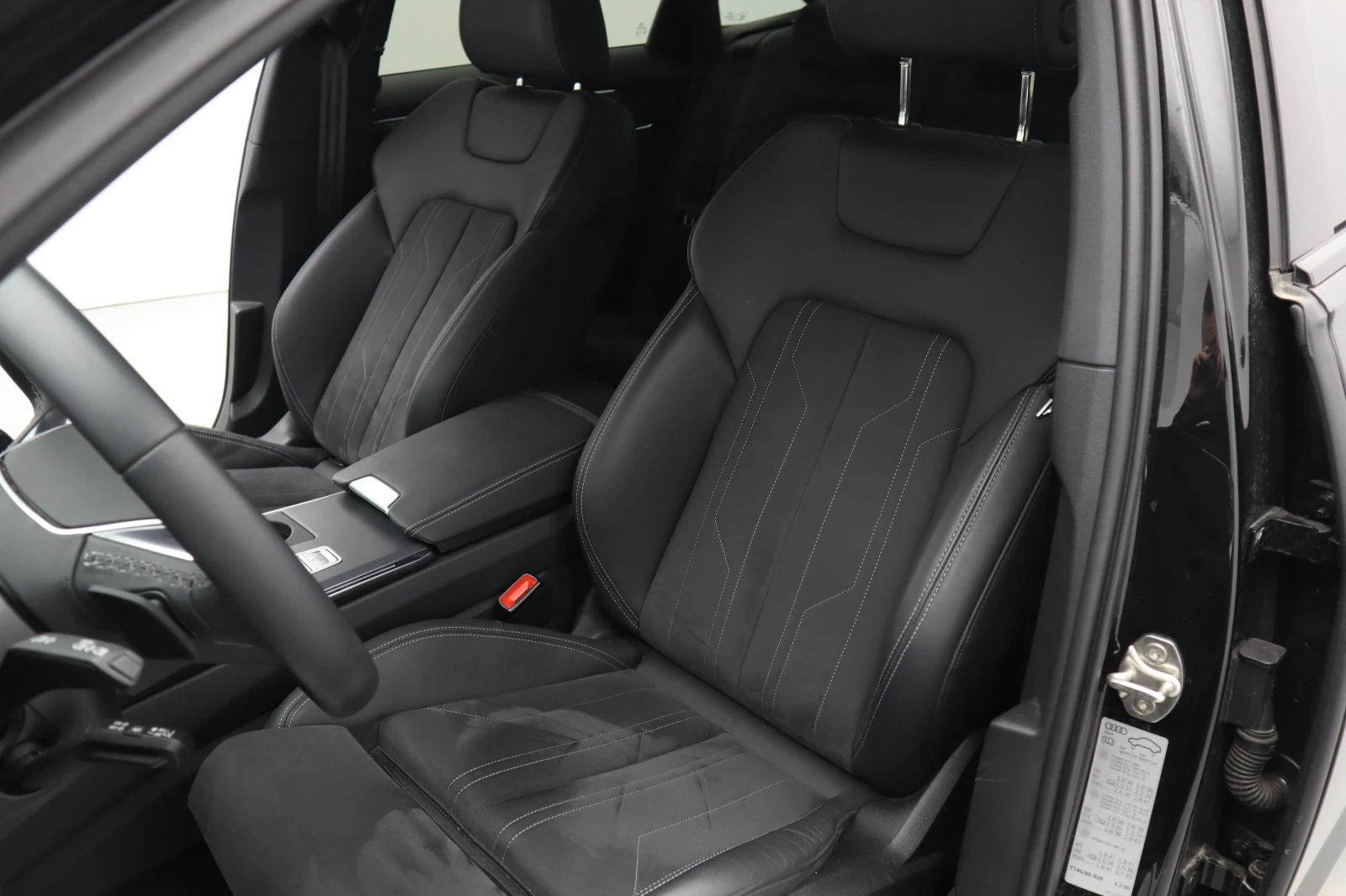 Audi A6 45 TFSI / S-LINE - изображение 8