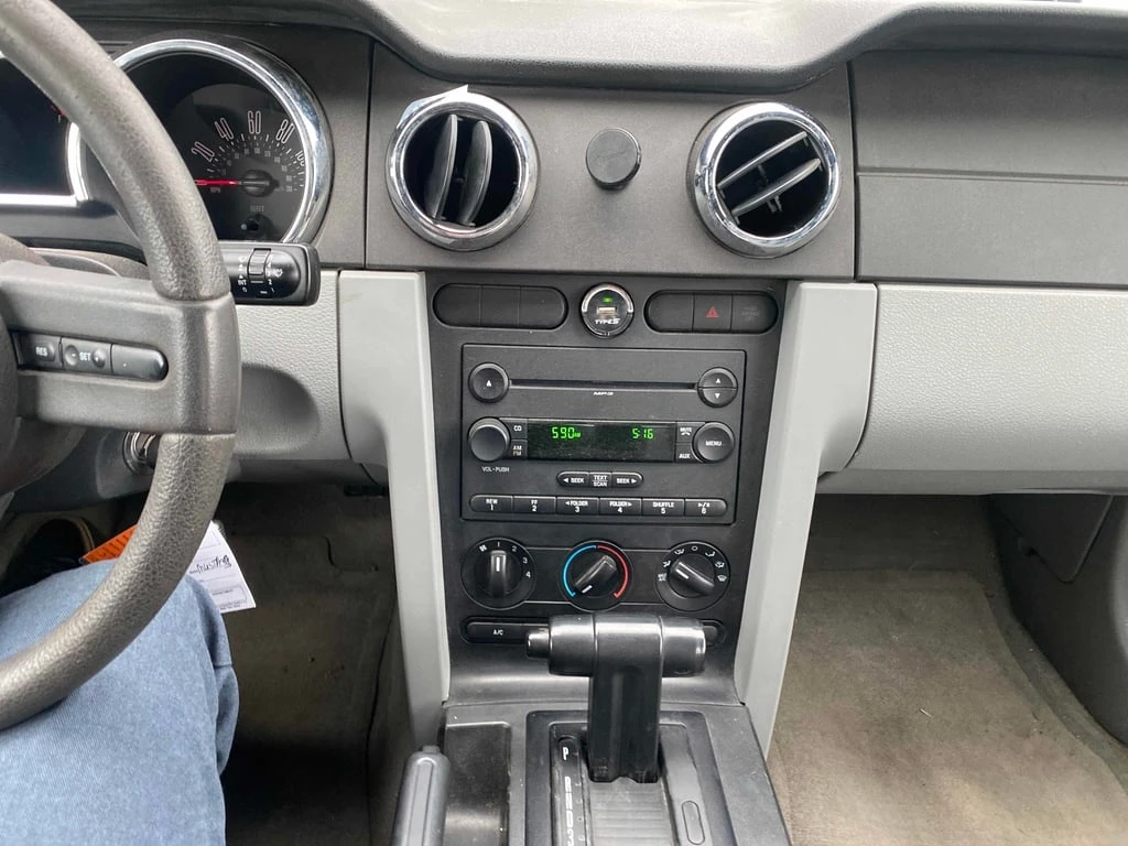 Ford Mustang * 2dr Conv * CARFAX * ���� �� �� | Mobile.bg � ����������� 9