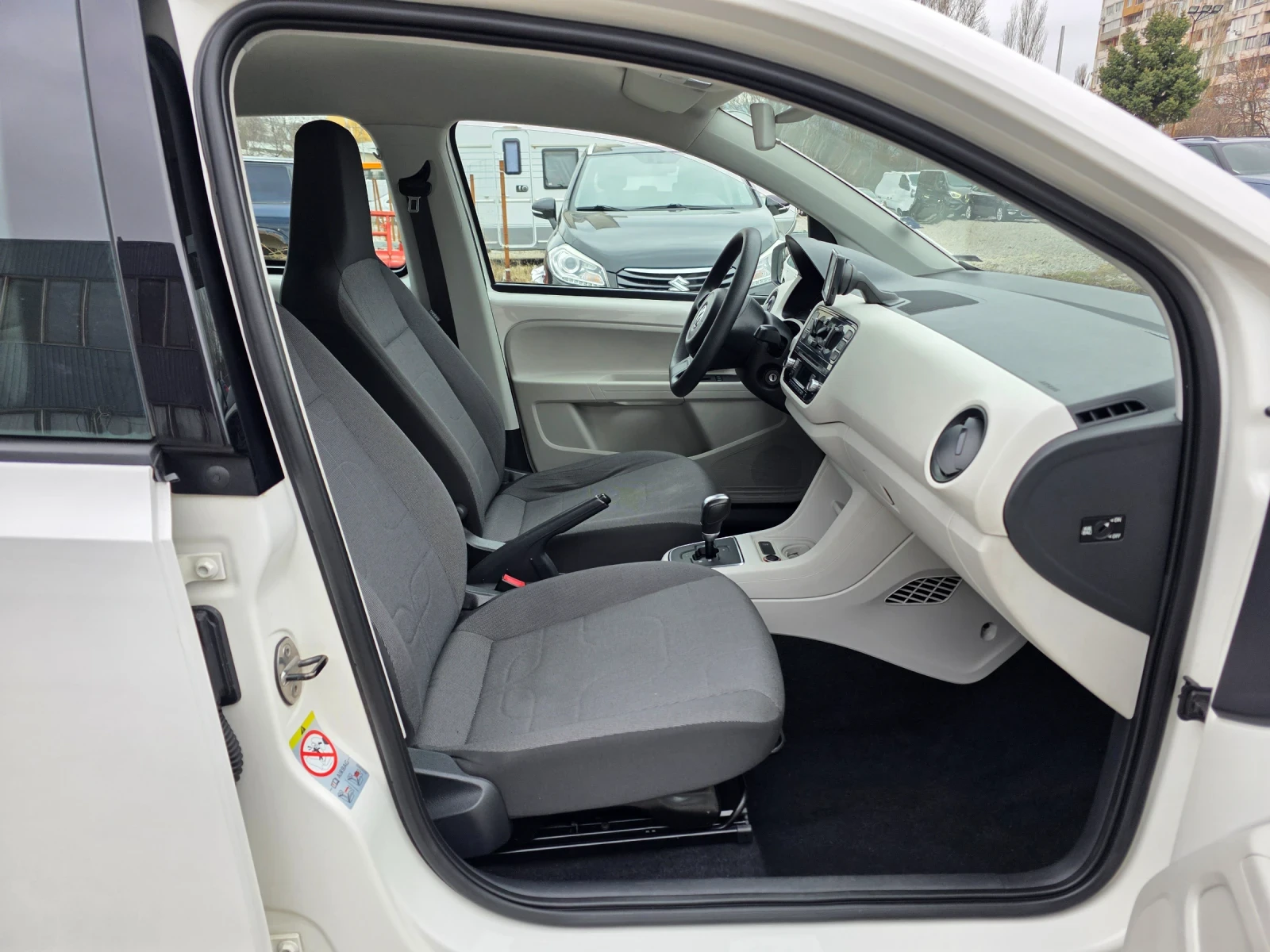 VW Up 1.0i 75k.c EURO 5B  | Mobile.bg � ����������� 9