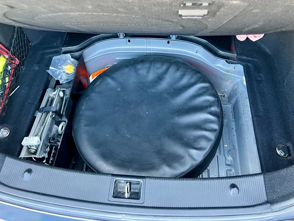 Mercedes-Benz C 250, снимка 13 - Автомобили и джипове - 53828426