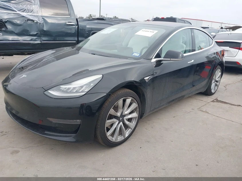 Tesla Model 3 Long Range, снимка 2 - Автомобили и джипове - 53847375
