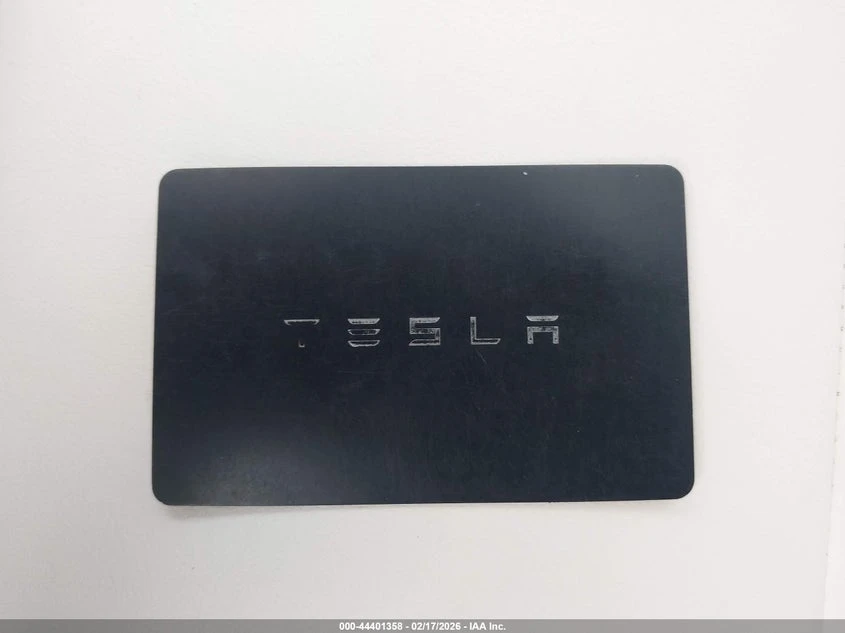 Tesla Model 3 Long Range, снимка 11 - Автомобили и джипове - 53847375