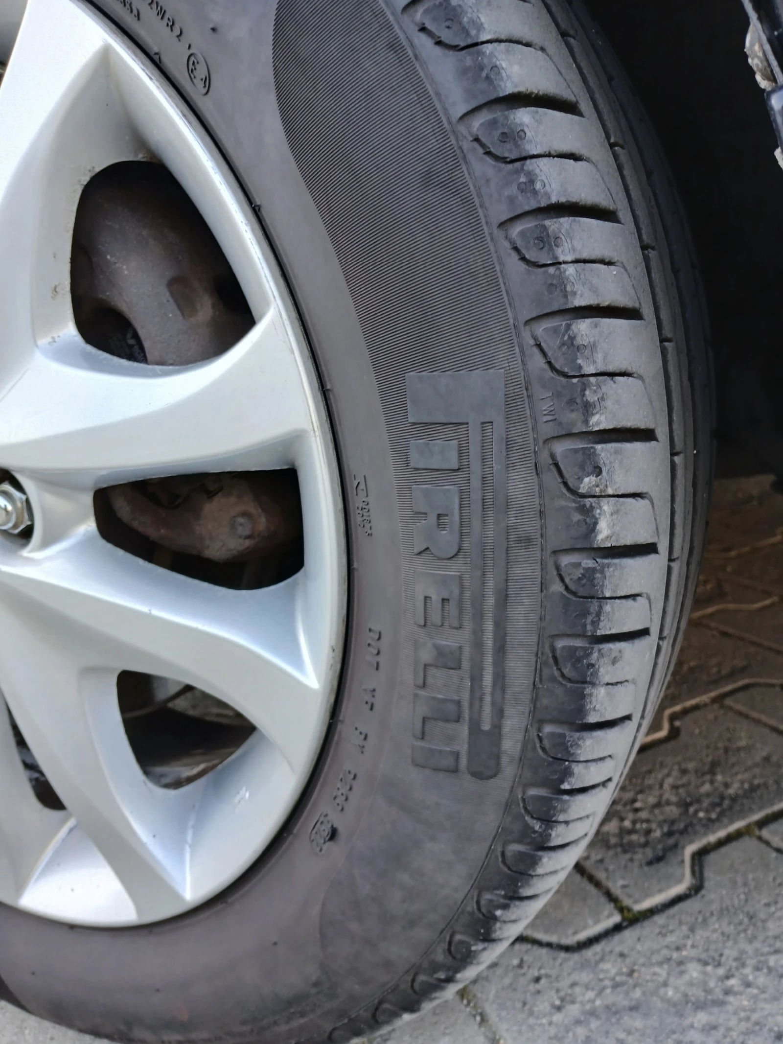 Hyundai I30 CRDI, снимка 17 - Автомобили и джипове - 53852221