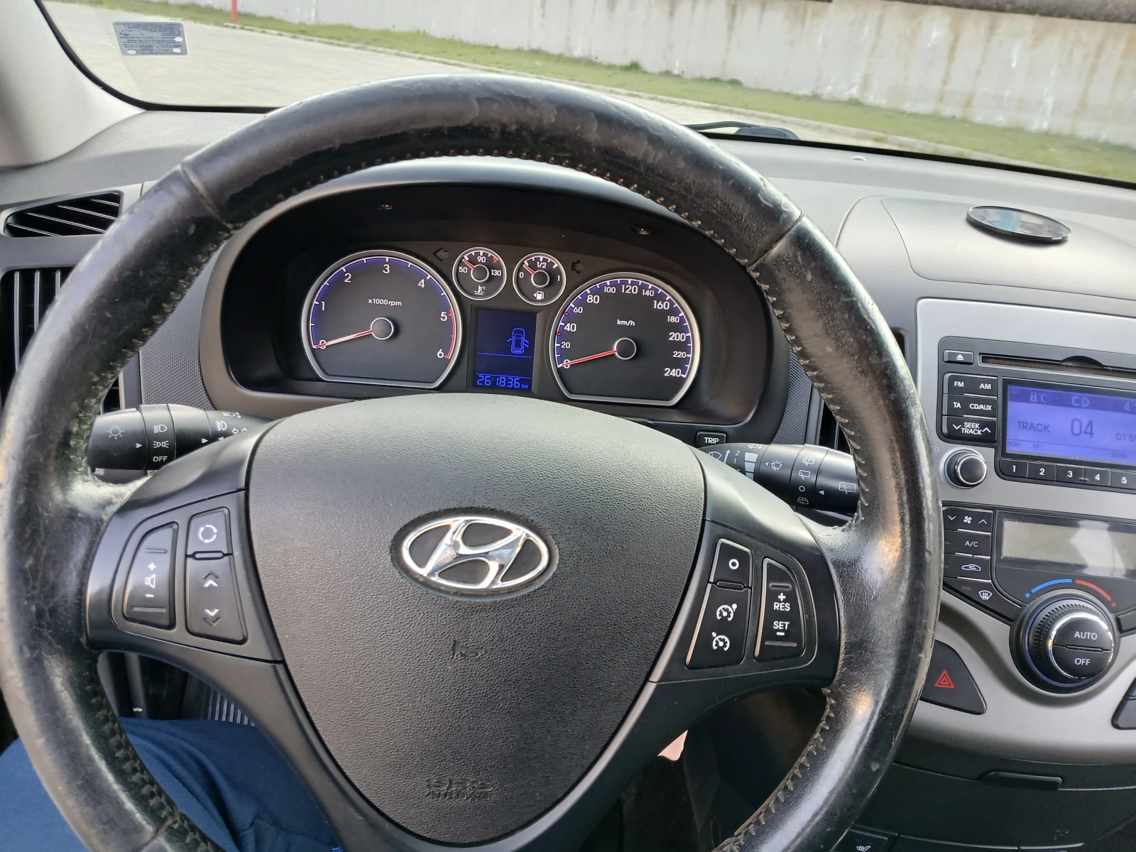 Hyundai I30 CRDI, снимка 11 - Автомобили и джипове - 53852221