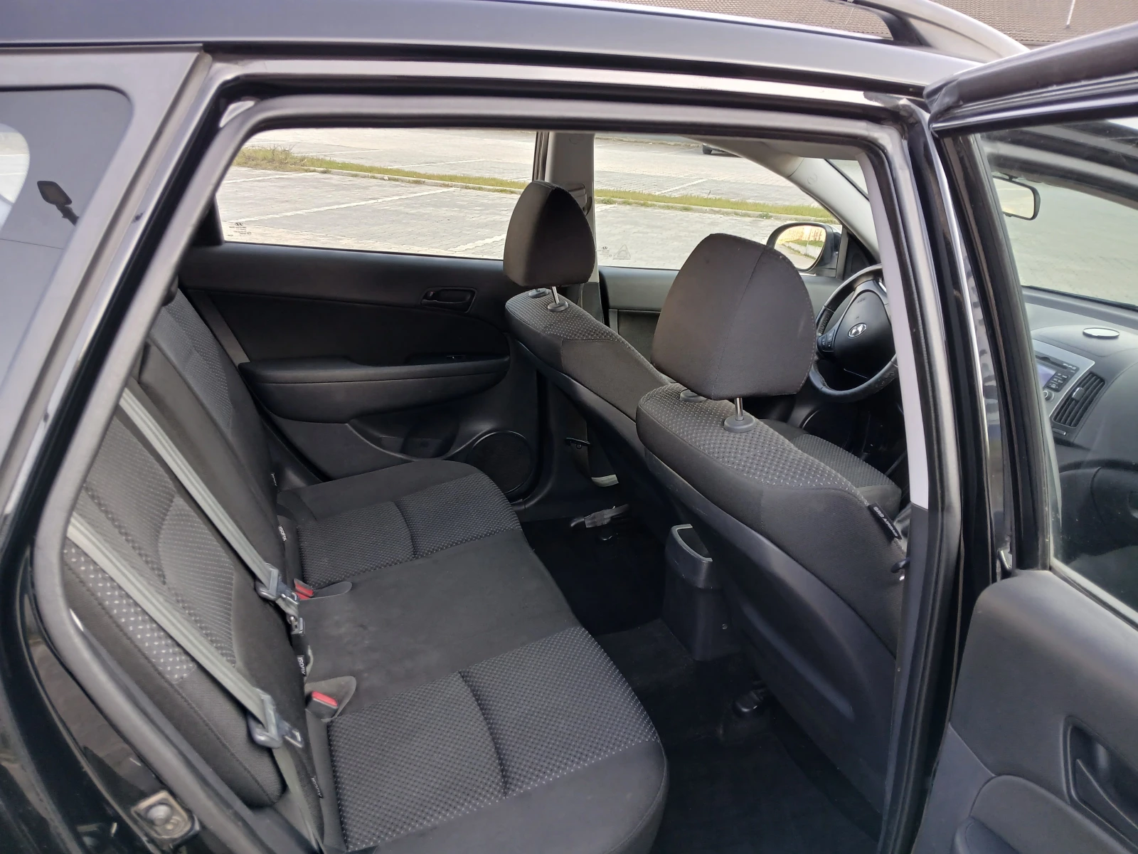 Hyundai I30 CRDI, снимка 9 - Автомобили и джипове - 53852221