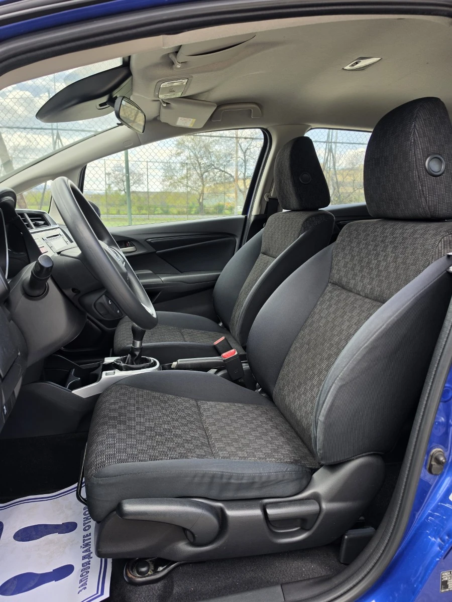 Honda Jazz 1.3i-VTEC City Brake, 2 комплекта гуми, ЕВРО 6 , снимка 10 - Автомобили и джипове - 54209402