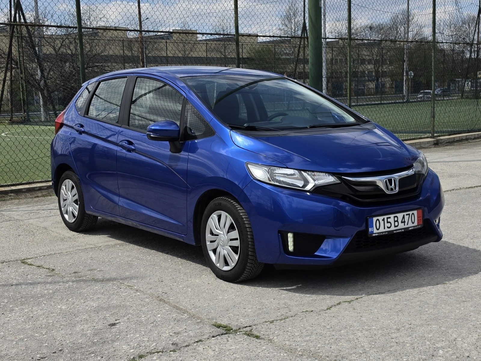 Honda Jazz 1.3i-VTEC City Brake, 2 комплекта гуми, ЕВРО 6 , снимка 3 - Автомобили и джипове - 54209402