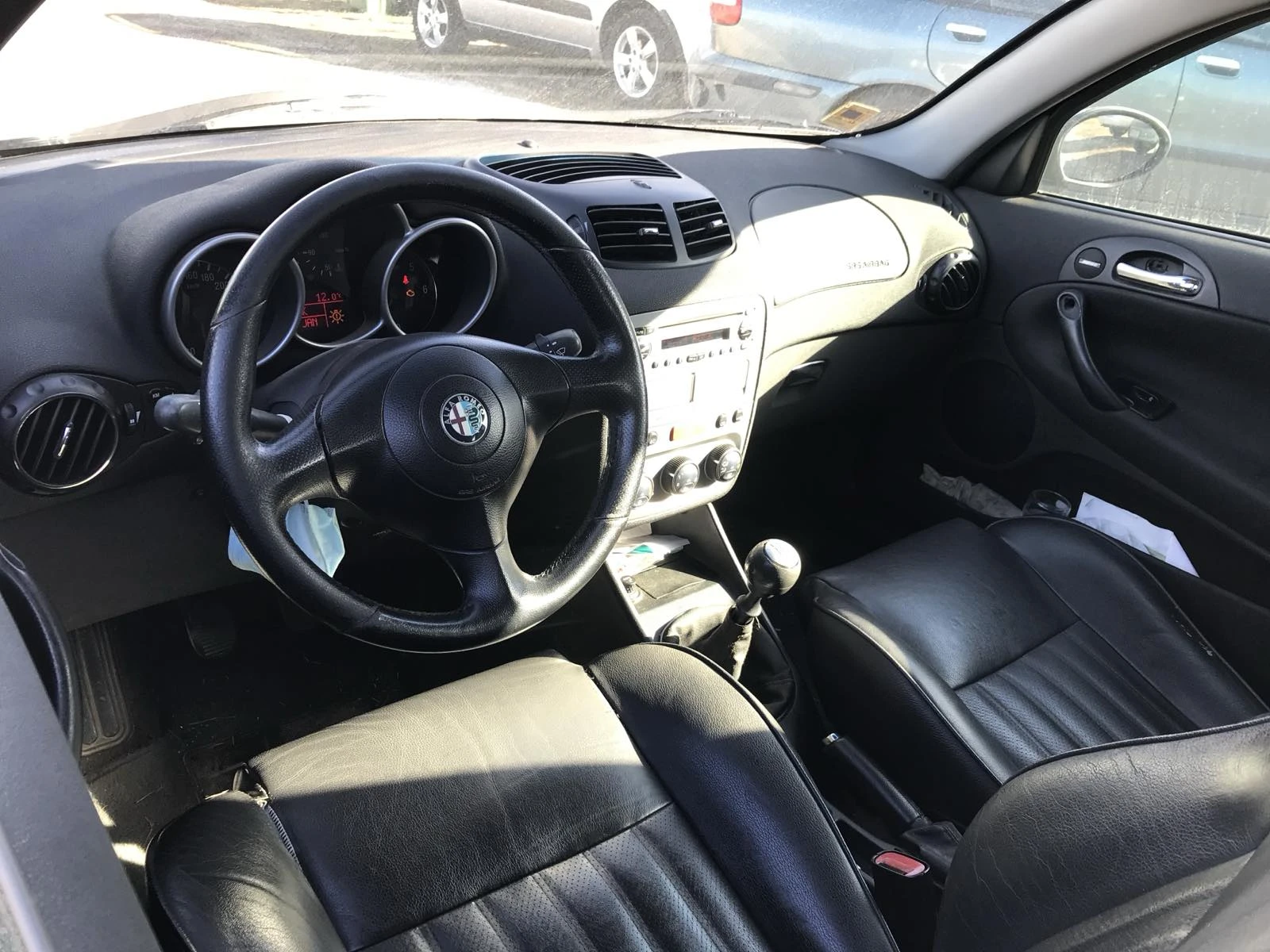 Alfa Romeo 147, снимка 5 - Автомобили и джипове - 54351332