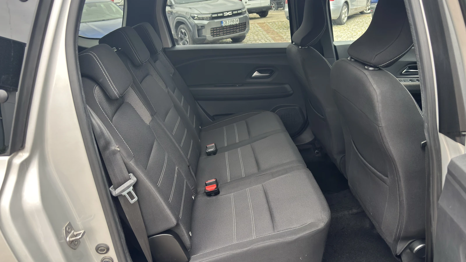 Dacia Jogger ECO-G 100, снимка 9 - Автомобили и джипове - 54680657