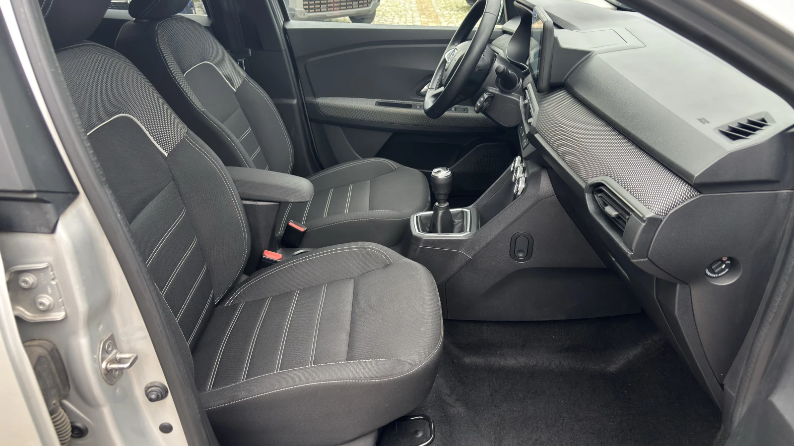Dacia Jogger ECO-G 100, снимка 12 - Автомобили и джипове - 54680657