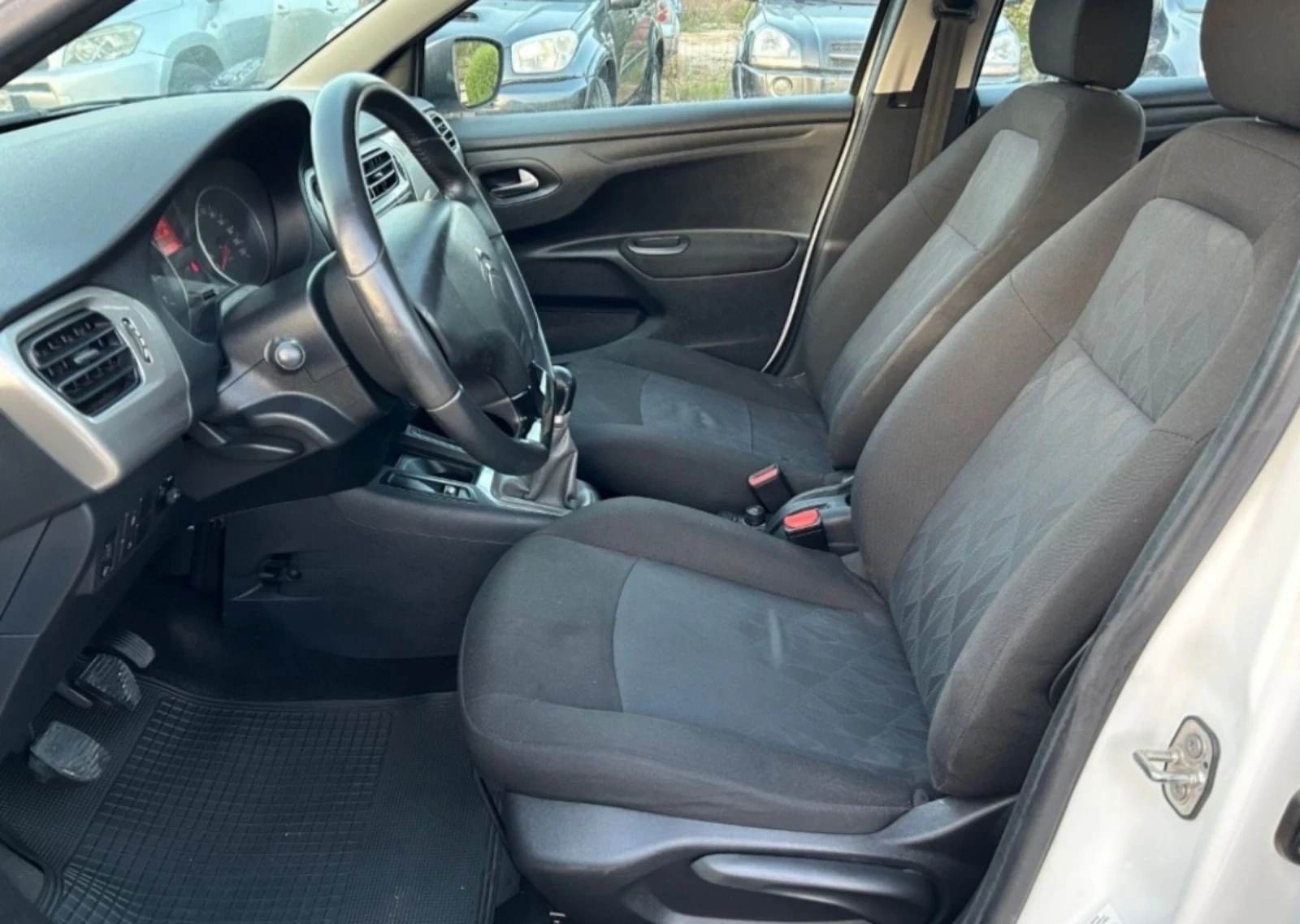 Citroen C-Elysee 1.2, снимка 2 - Автомобили и джипове - 54757009