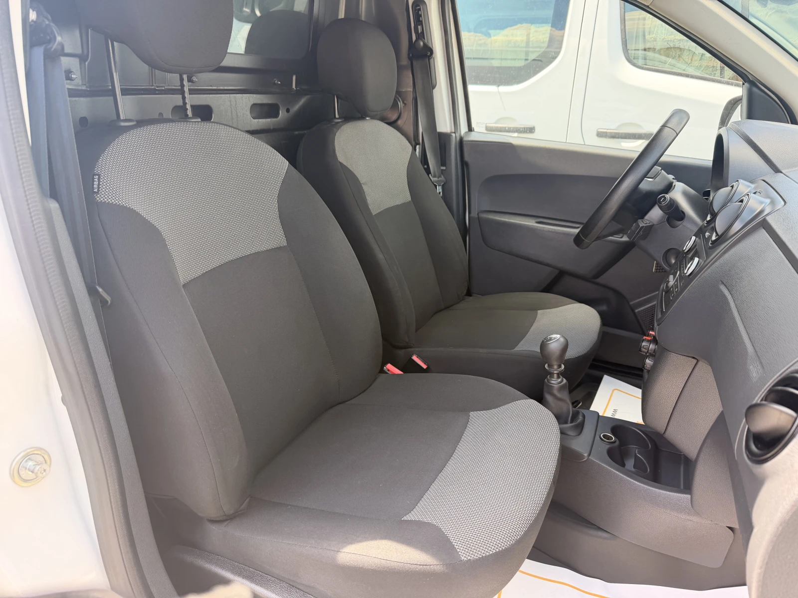 Dacia Dokker 1.5 DCI / 95 k.c. / N1, снимка 16 - Автомобили и джипове - 54941023