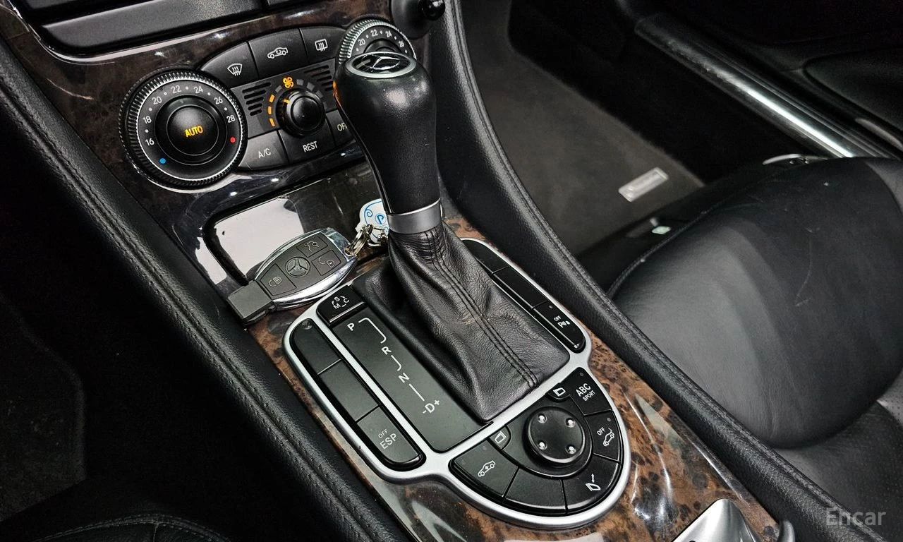 Mercedes-Benz SL 500 5.5* V8* FACELIFT* , снимка 11 - Автомобили и джипове - 55106107