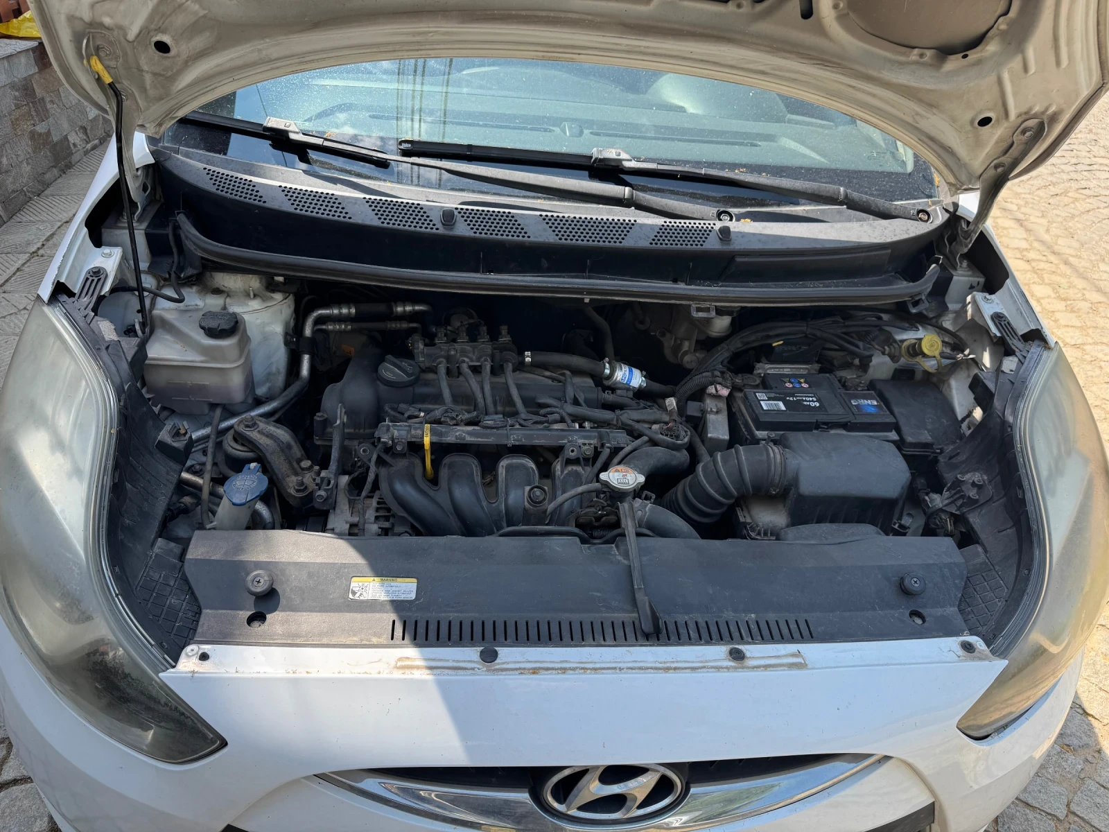 Hyundai Ix20, снимка 11 - Автомобили и джипове - 55129984