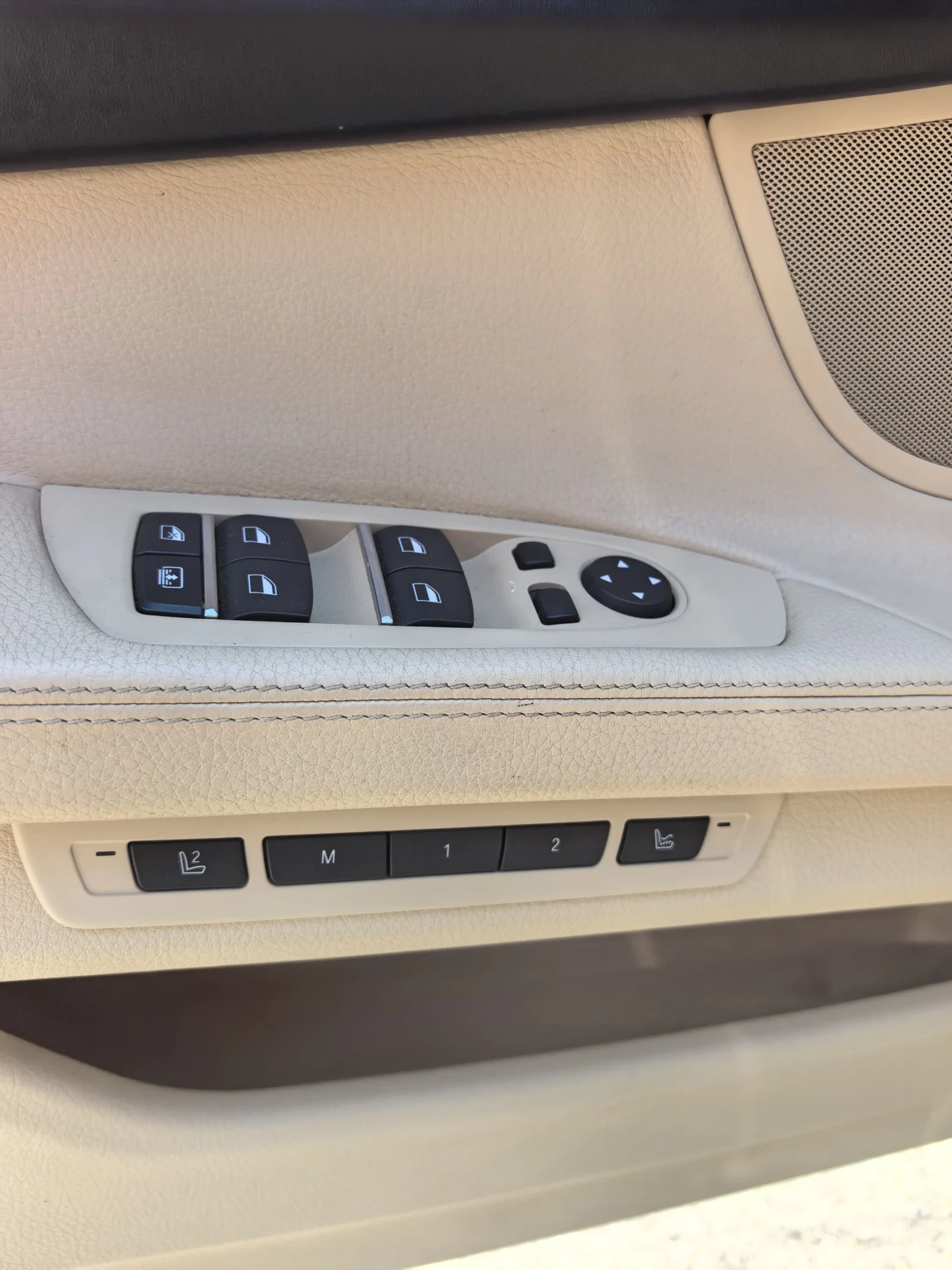 BMW 740 740 d xDrive facelift, снимка 10 - Автомобили и джипове - 55315335