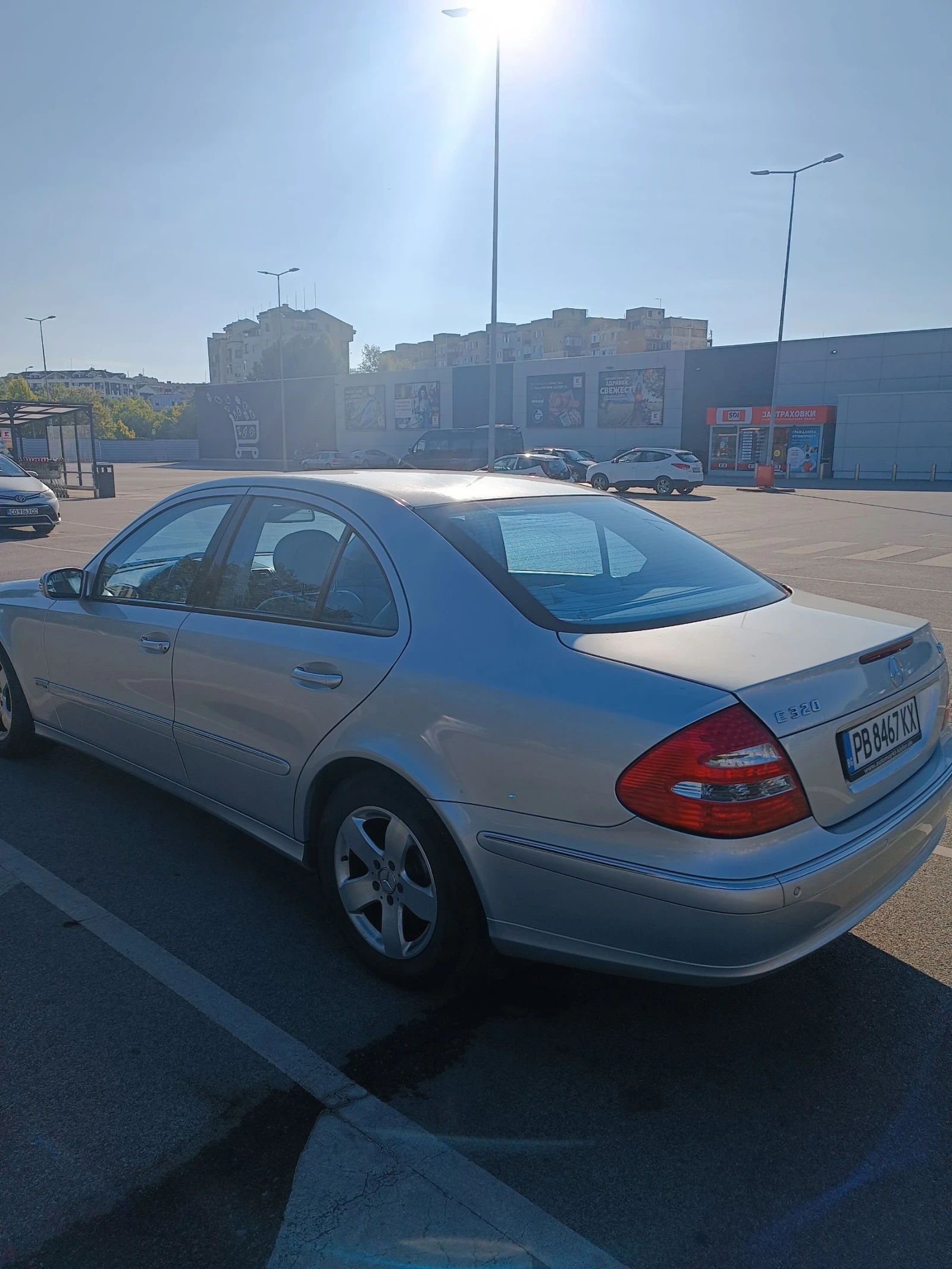 Mercedes-Benz E 320, снимка 6 - Автомобили и джипове - 55448376