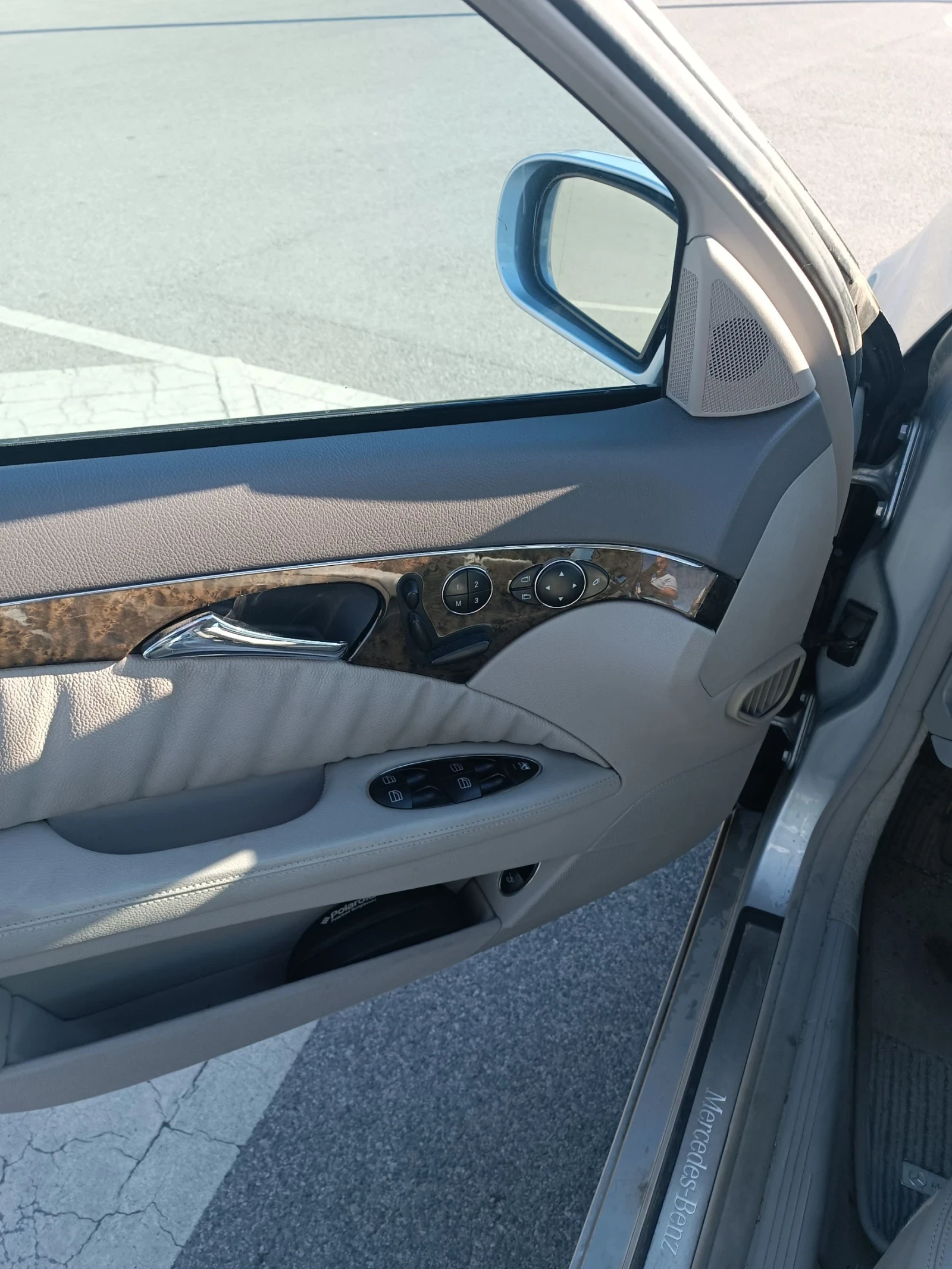 Mercedes-Benz E 320, снимка 5 - Автомобили и джипове - 55448376