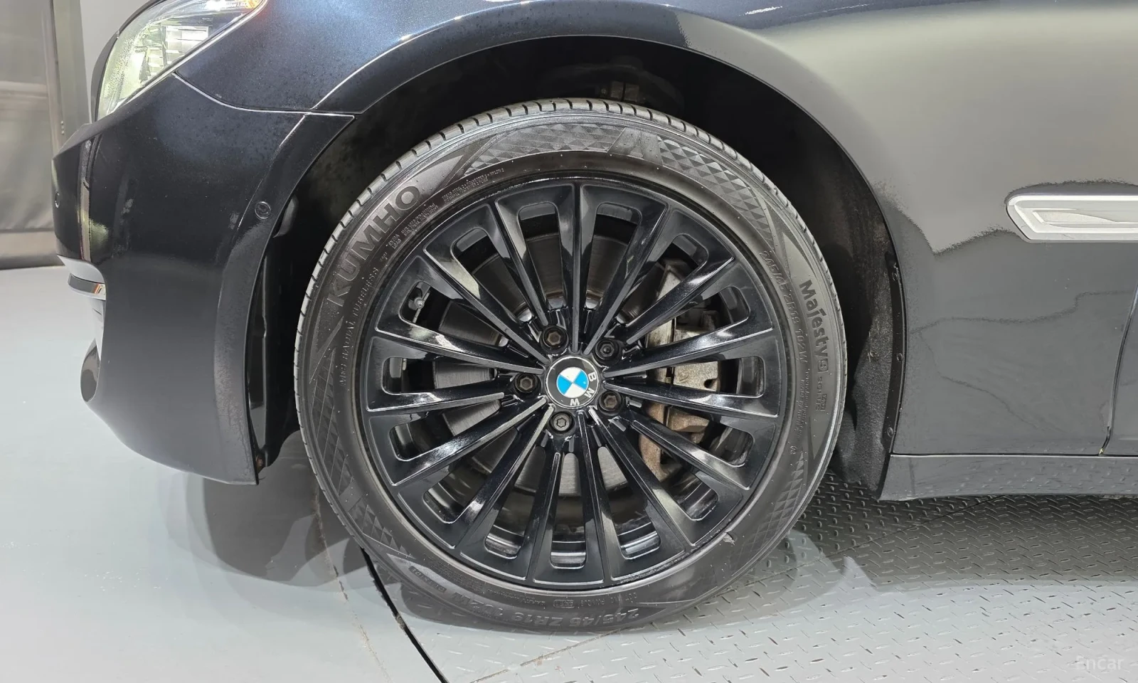 BMW 750 MONITORI\REALNI KM, снимка 5 - Автомобили и джипове - 55571642