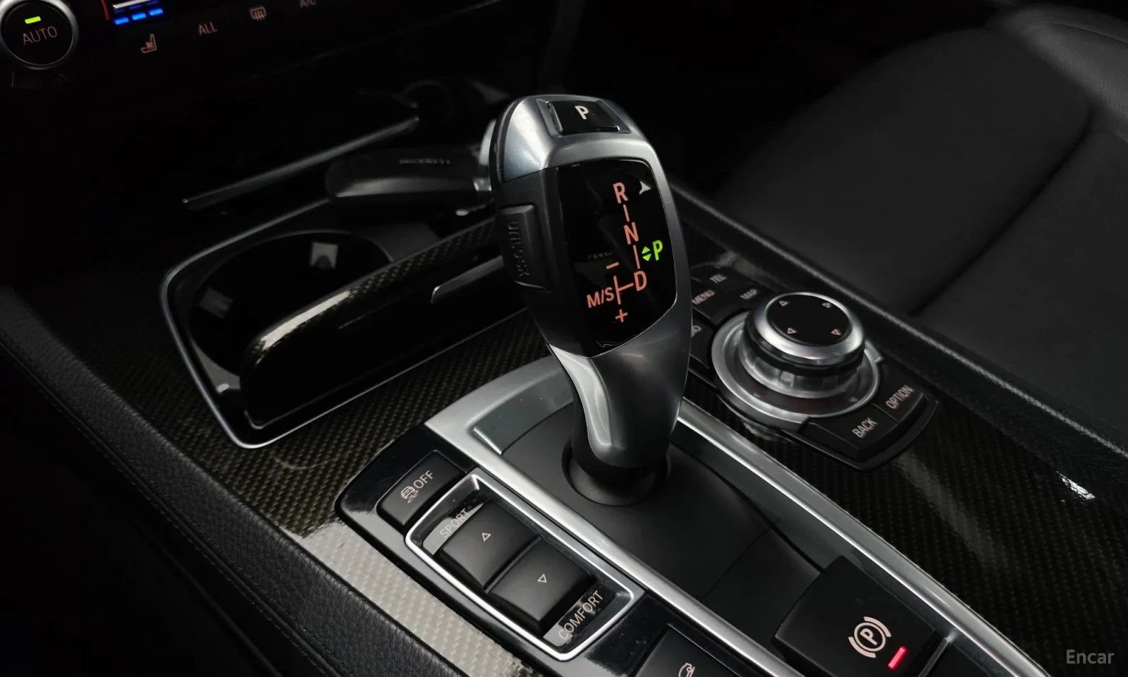 BMW 750 MONITORI\REALNI KM, снимка 9 - Автомобили и джипове - 55571642