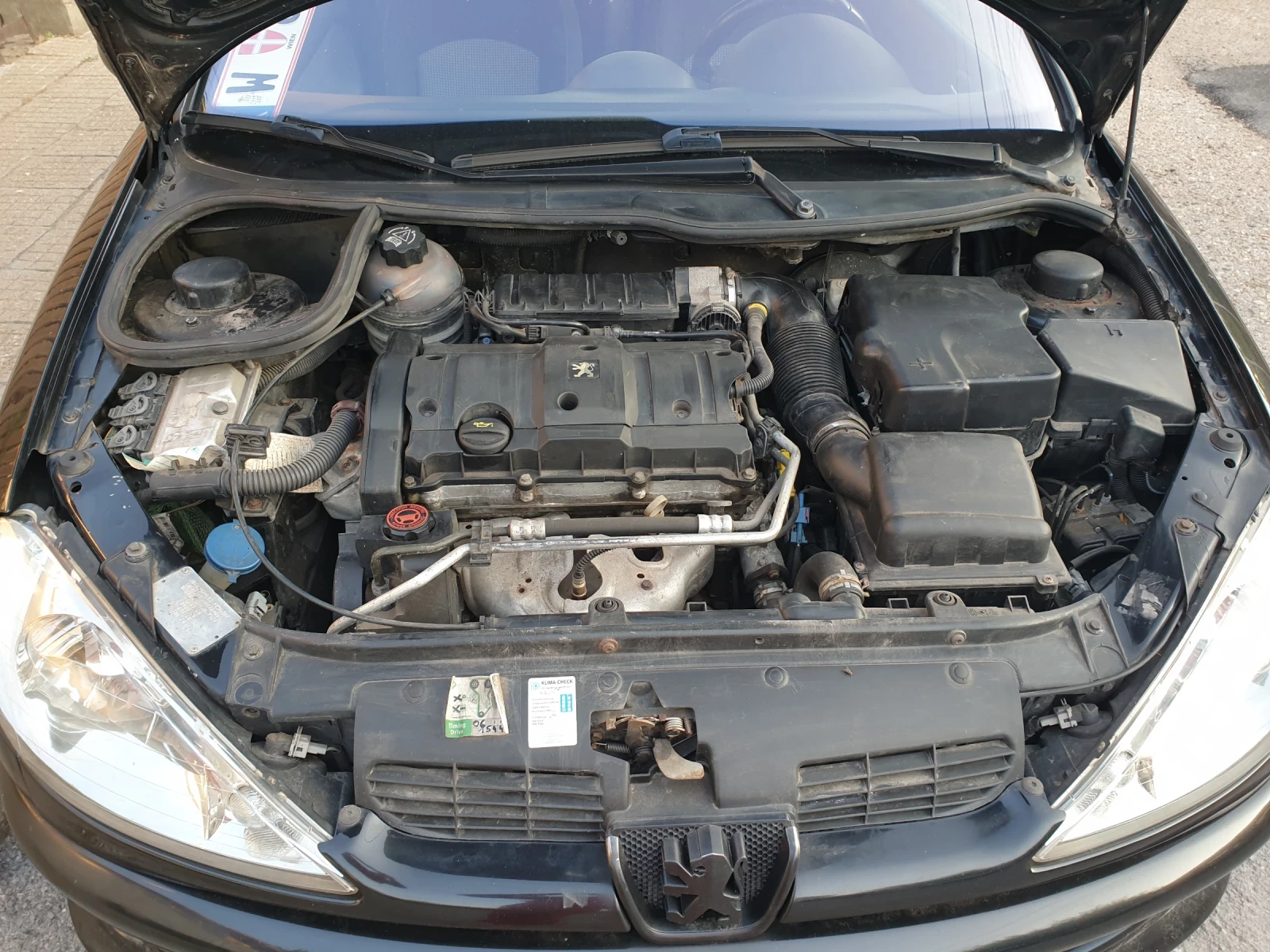 Peugeot 206 1.6i, снимка 14 - Автомобили и джипове - 55643804