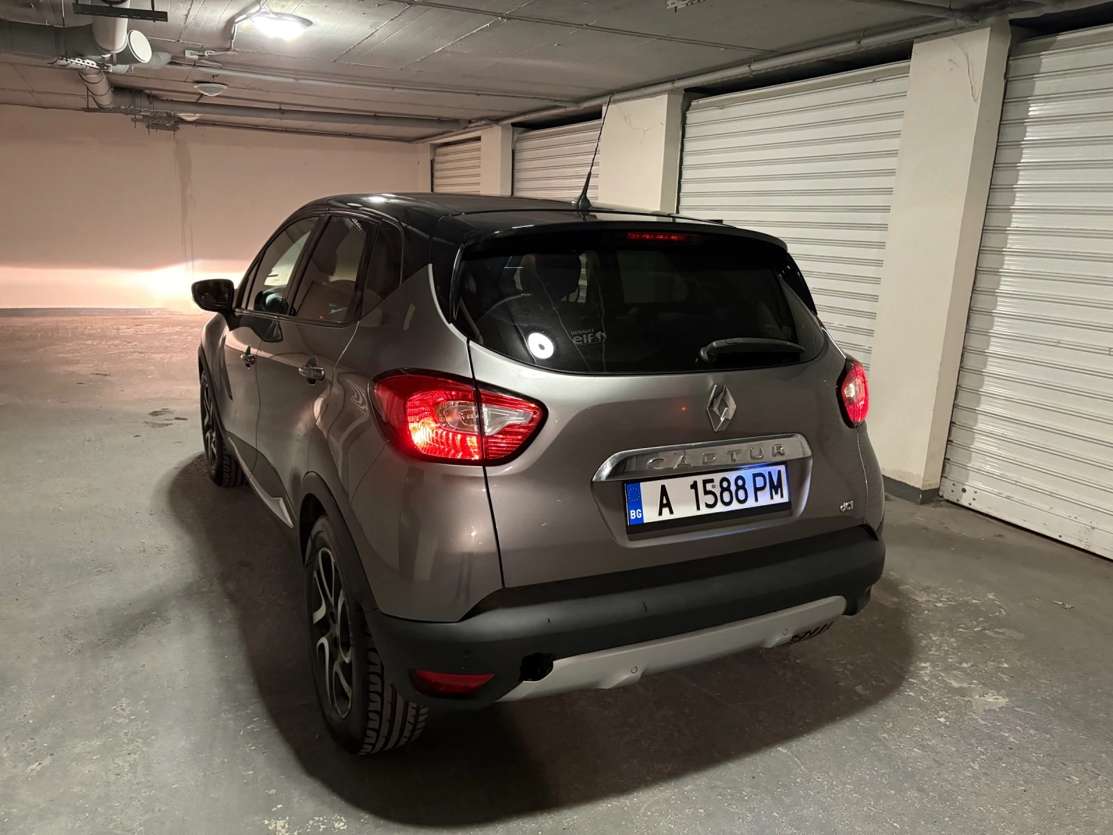 Renault Captur 1.5 dCI, снимка 4 - Автомобили и джипове - 55691123