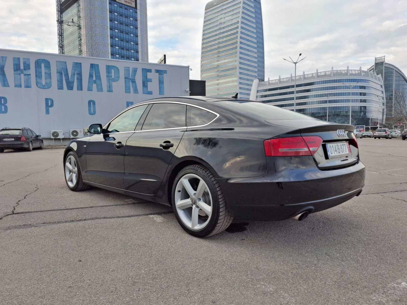 Audi A5 2.0, снимка 2 - Автомобили и джипове - 56112389