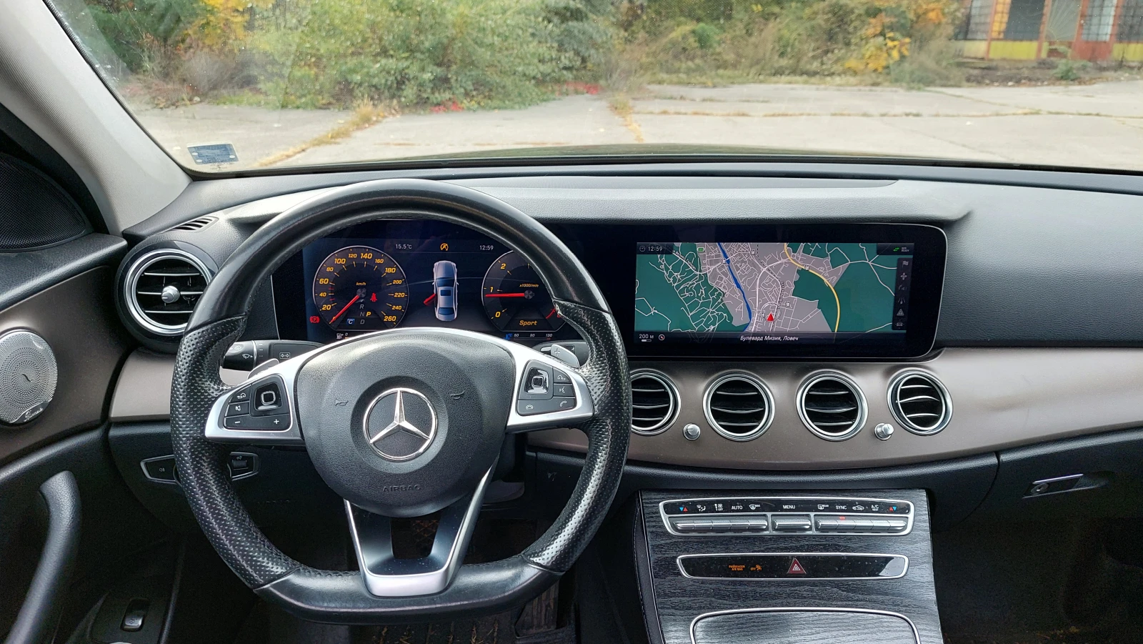 Mercedes-Benz E 220, снимка 7 - Автомобили и джипове - 56686483