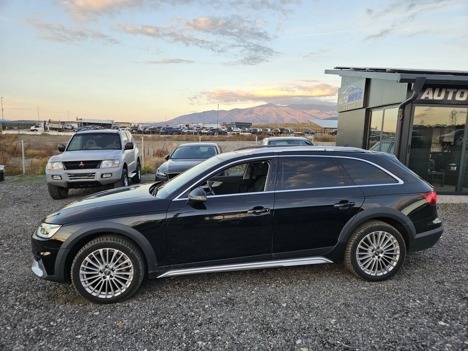 Audi A4 Allroad 50TDI Matrix Digital Distronic, снимка 2 - Автомобили и джипове - 56728102