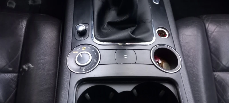 VW Touareg R5 TDI 174 к.с., снимка 10 - Автомобили и джипове - 52266372