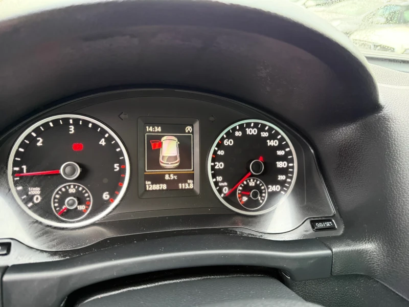 VW Tiguan 2.0TDI - 110к.с. - 128 000КМ!, снимка 17 - Автомобили и джипове - 52443996