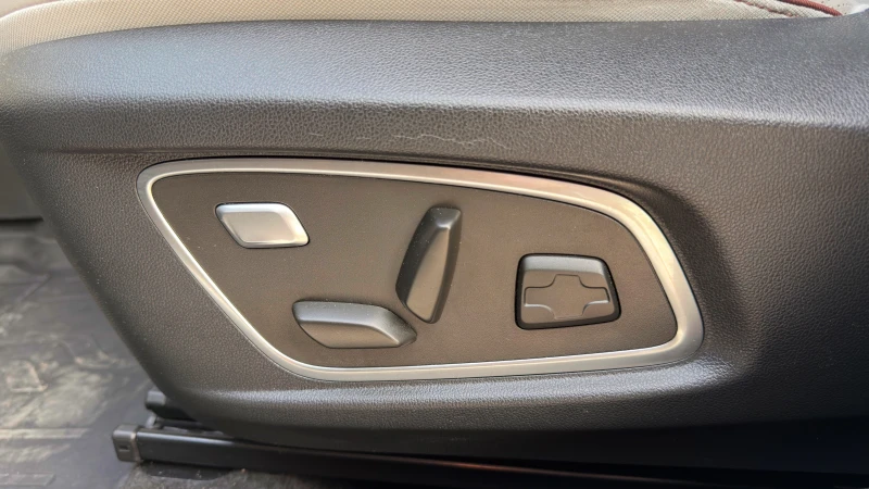 Renault Koleos Initiale Paris TCe 160, снимка 15 - Автомобили и джипове - 53121726