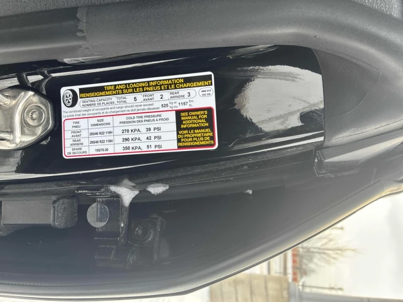 Audi Q8 / Technik / AWD quattro / ПАНОРАМА / CARFAX / , снимка 10 - Автомобили и джипове - 53330474