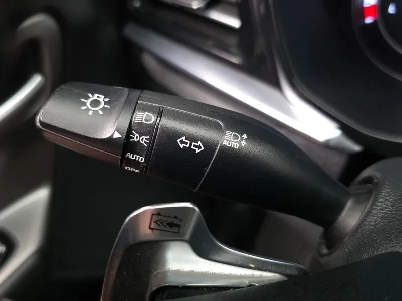Kia Niro САМО 30% АВАНС, снимка 17 - Автомобили и джипове - 56489196