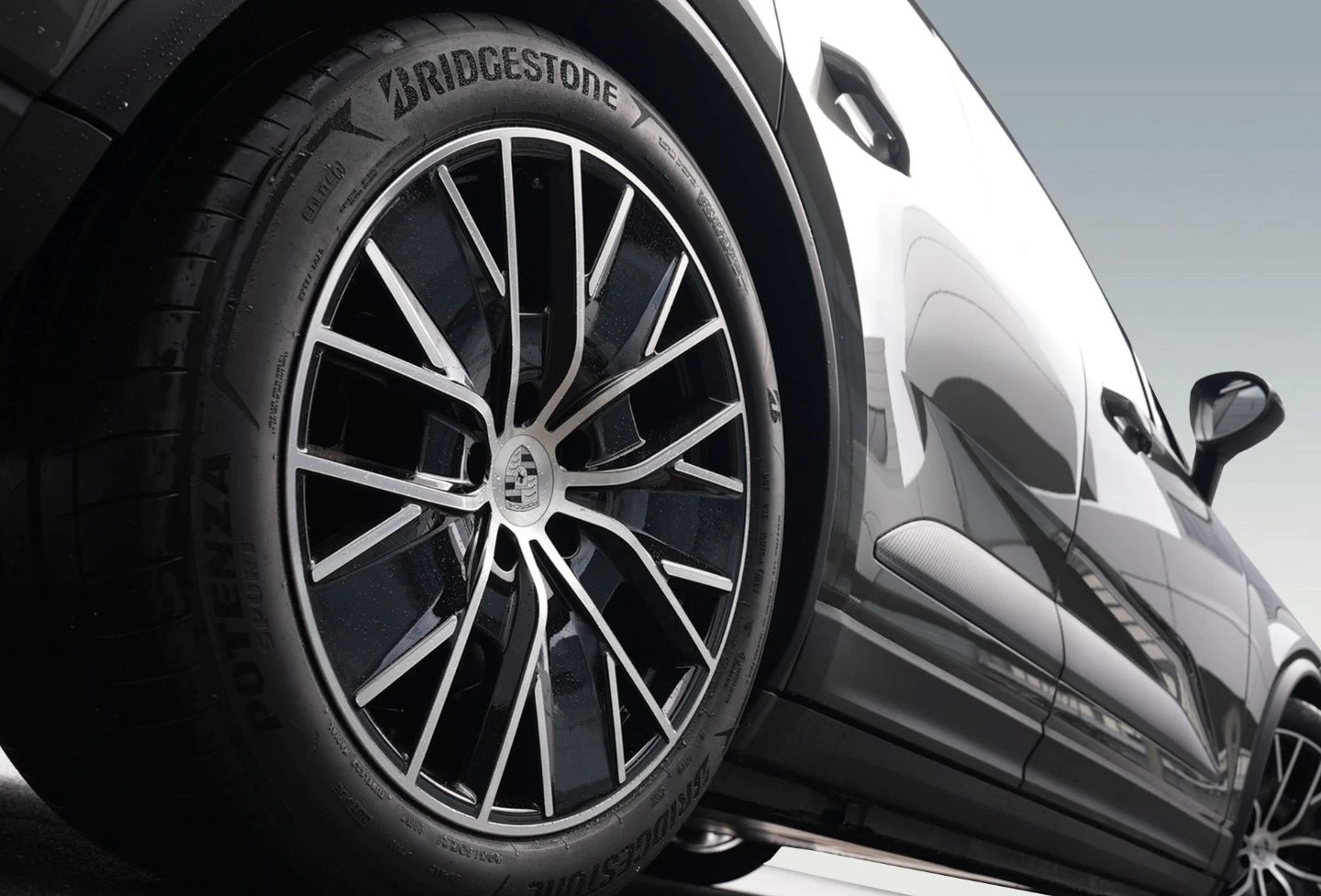 Porsche Macan 4 = Porsche Active Suspension Management= Гаранция - изображение 4