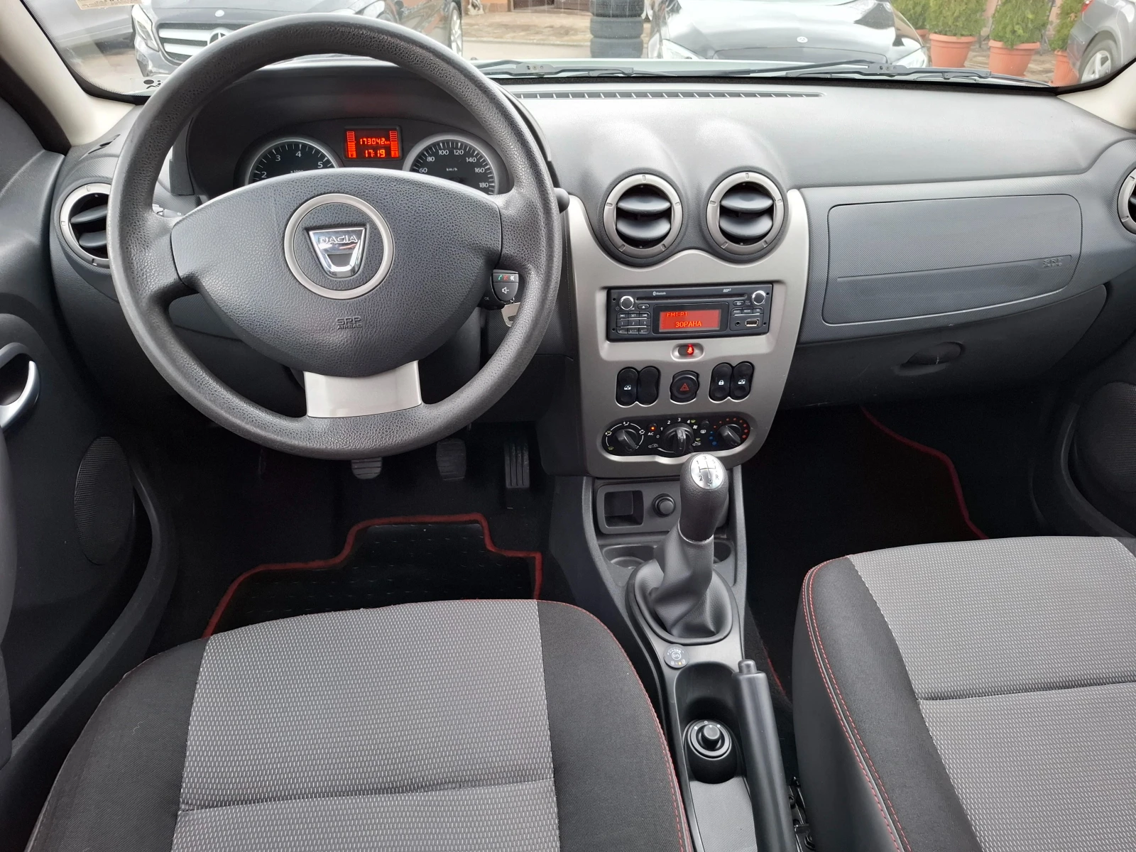 Dacia Duster 1.6 GPL - изображение 7