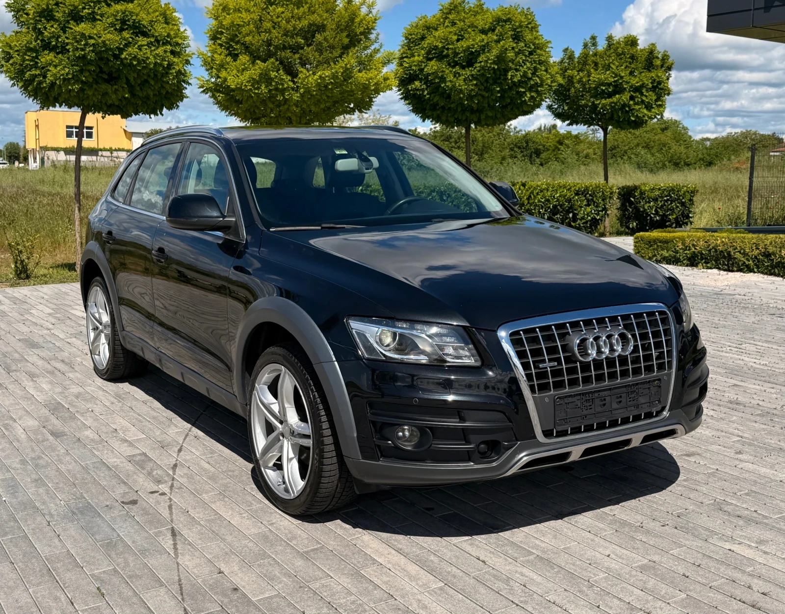 Audi Q5 2.0TDI 4x4 Quattro OFFROAD, снимка 5 - Автомобили и джипове - 54598685