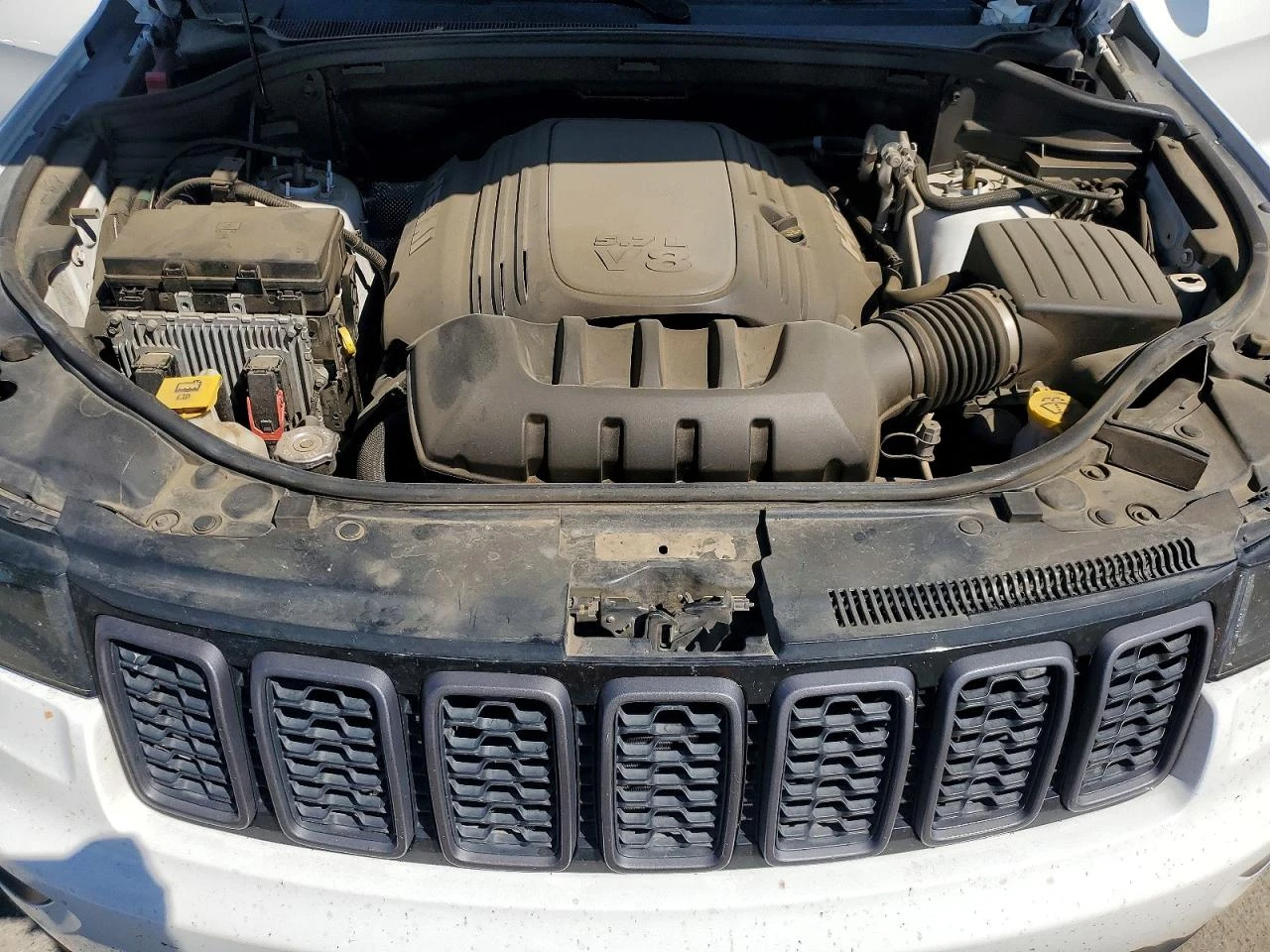 Jeep Grand cherokee 5.7l Trailhawk, снимка 11 - Автомобили и джипове - 55107272