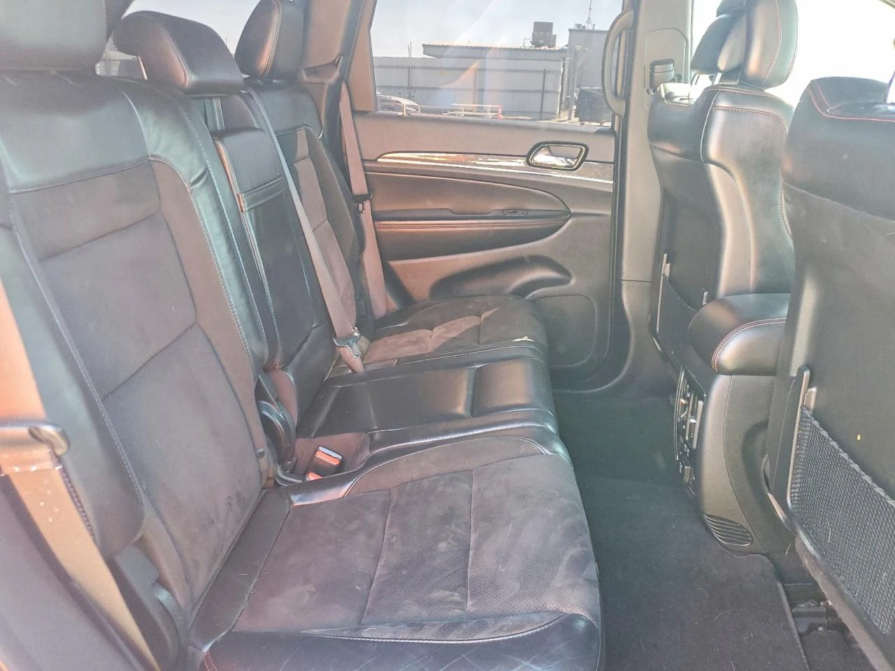 Jeep Grand cherokee 5.7l Trailhawk, снимка 10 - Автомобили и джипове - 55107272