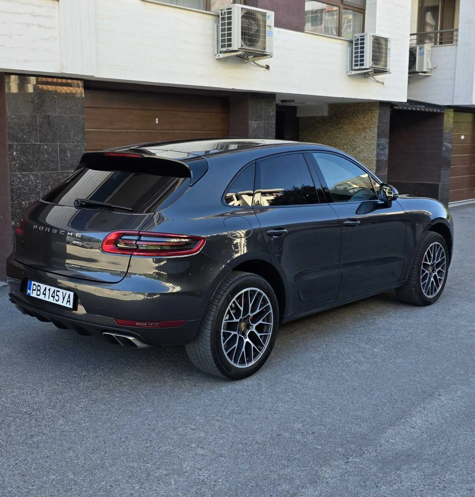 Porsche Macan Turbo, снимка 4 - Автомобили и джипове - 56077949
