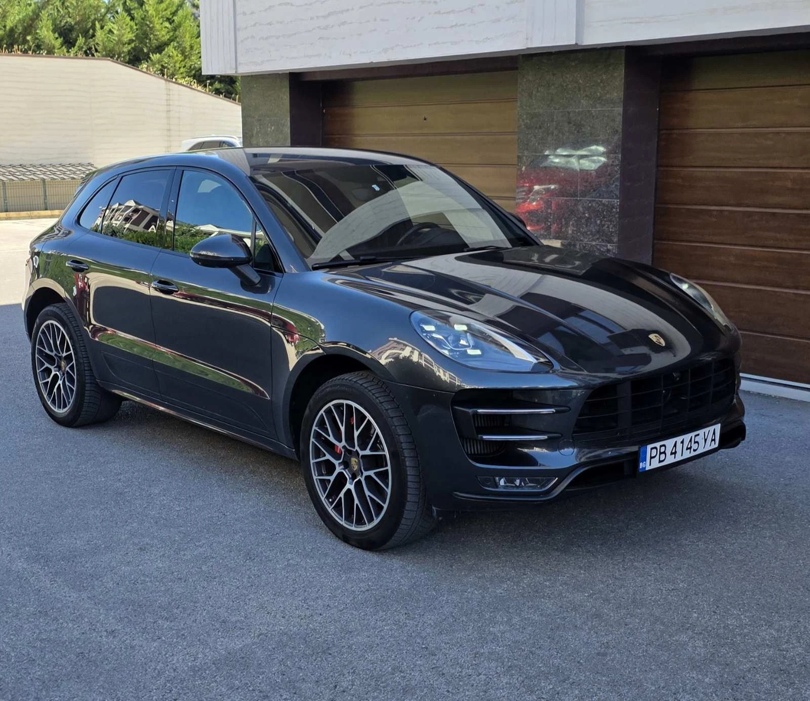 Porsche Macan Turbo, снимка 2 - Автомобили и джипове - 56077949