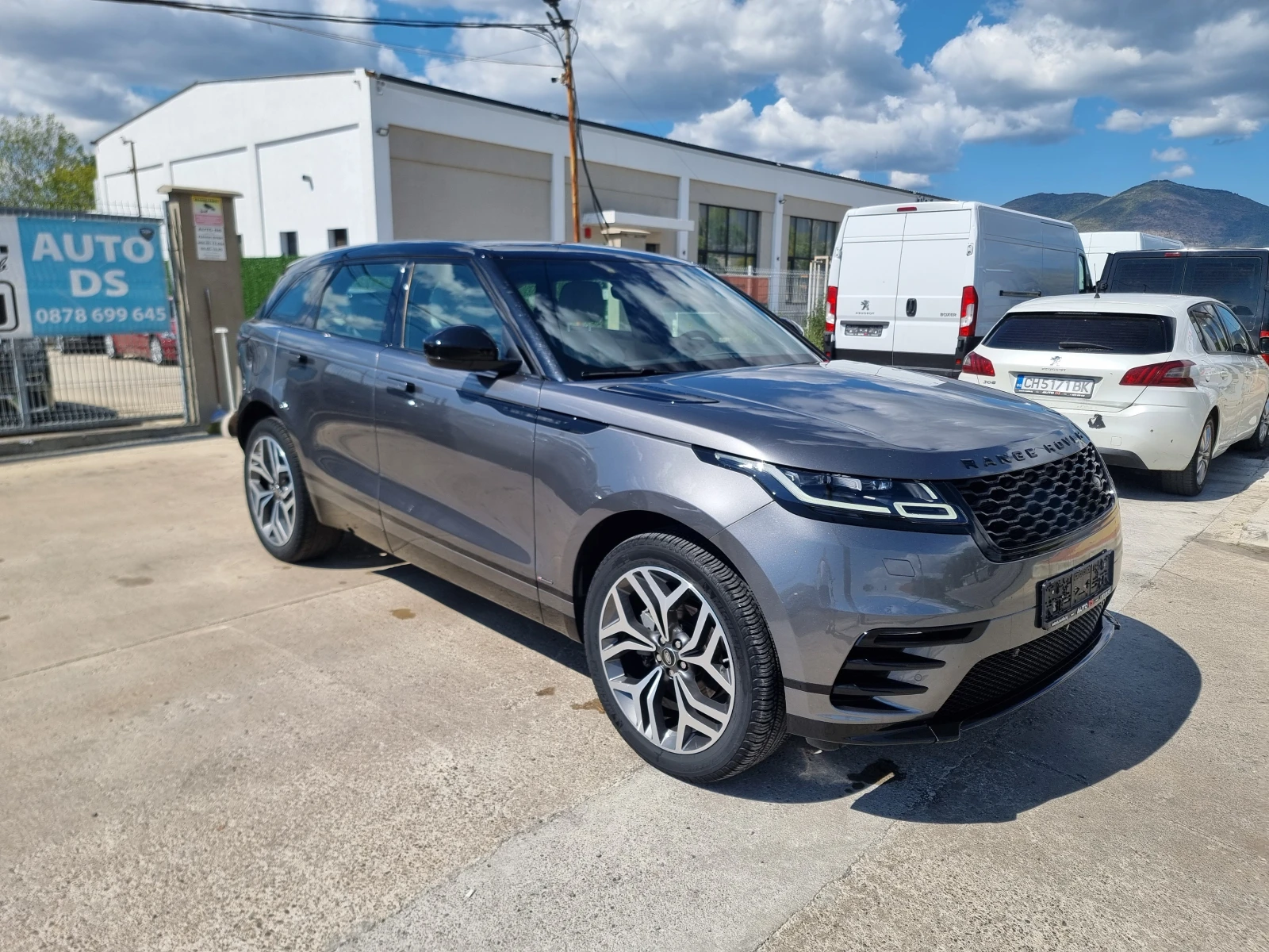Land Rover Range Rover Velar 2.0d-R-Dynamic-Navi-Kamera-Euro-6D, снимка 3 - Автомобили и джипове - 56070333