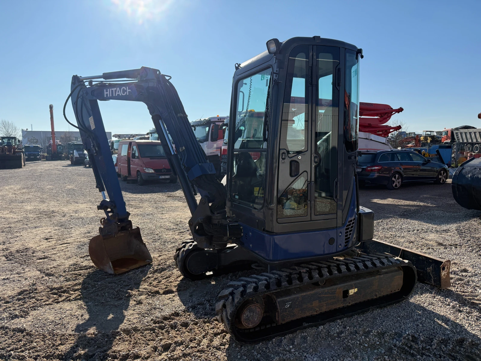 ����� Hitachi ZX38 U-3 ���� ������ | Mobile.bg � ����������� 16
