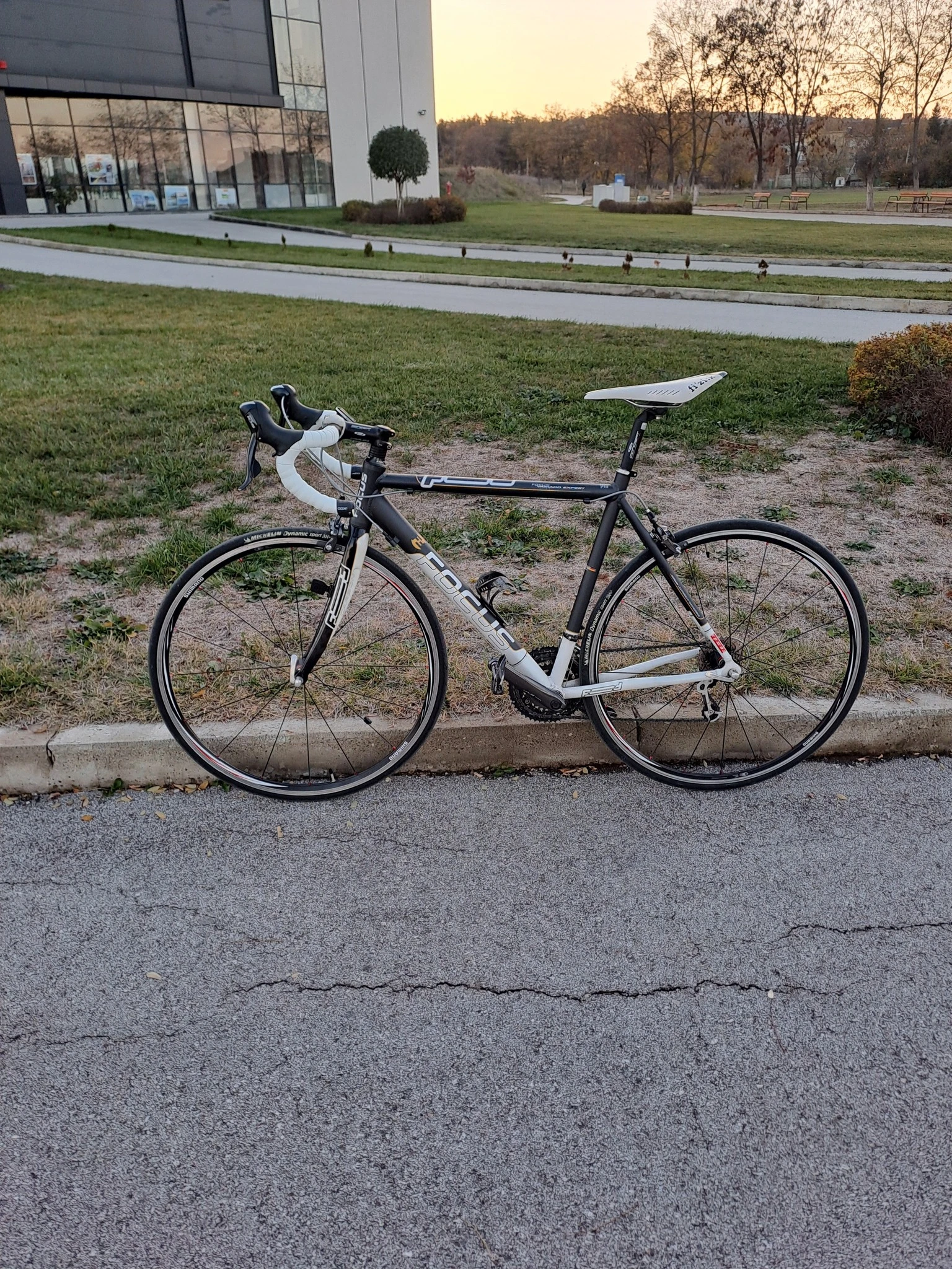  Variado Expert | Mobile.bg   1