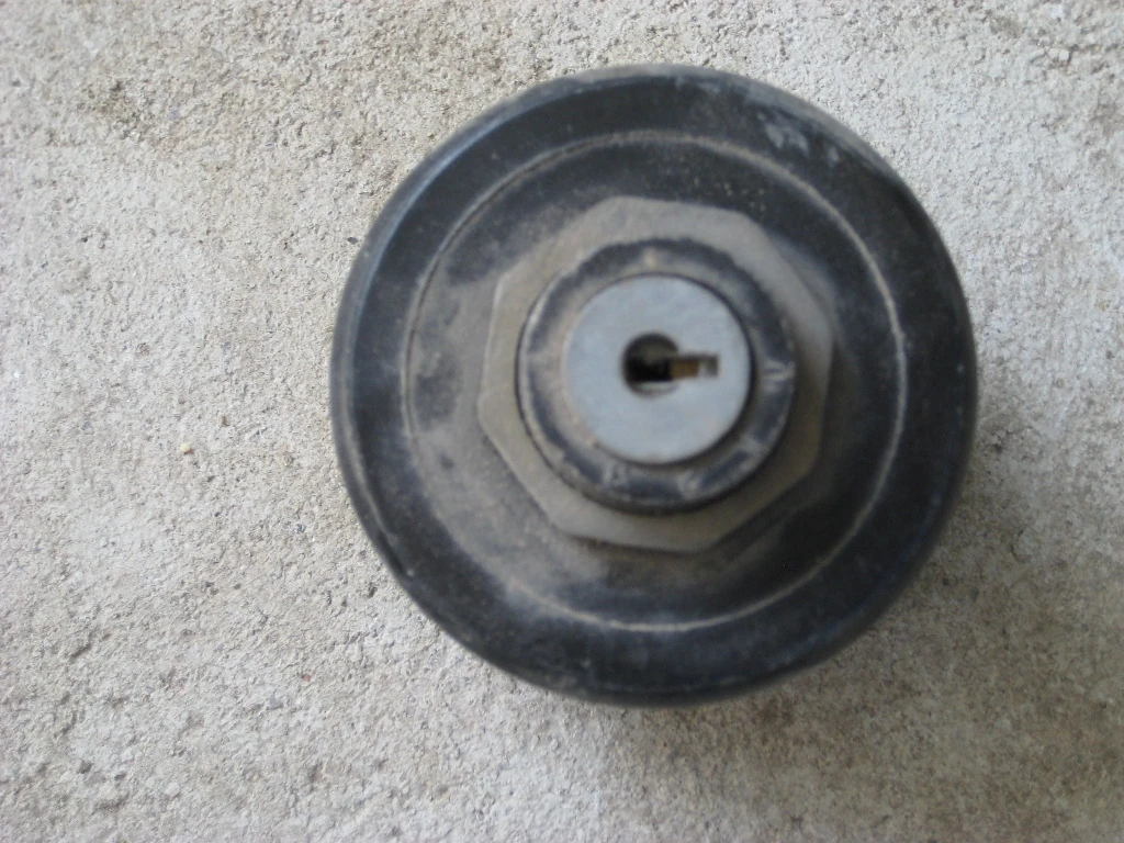 Уреди за арматурно табло от автомобили от соца, снимка 16 - Части - 54173081