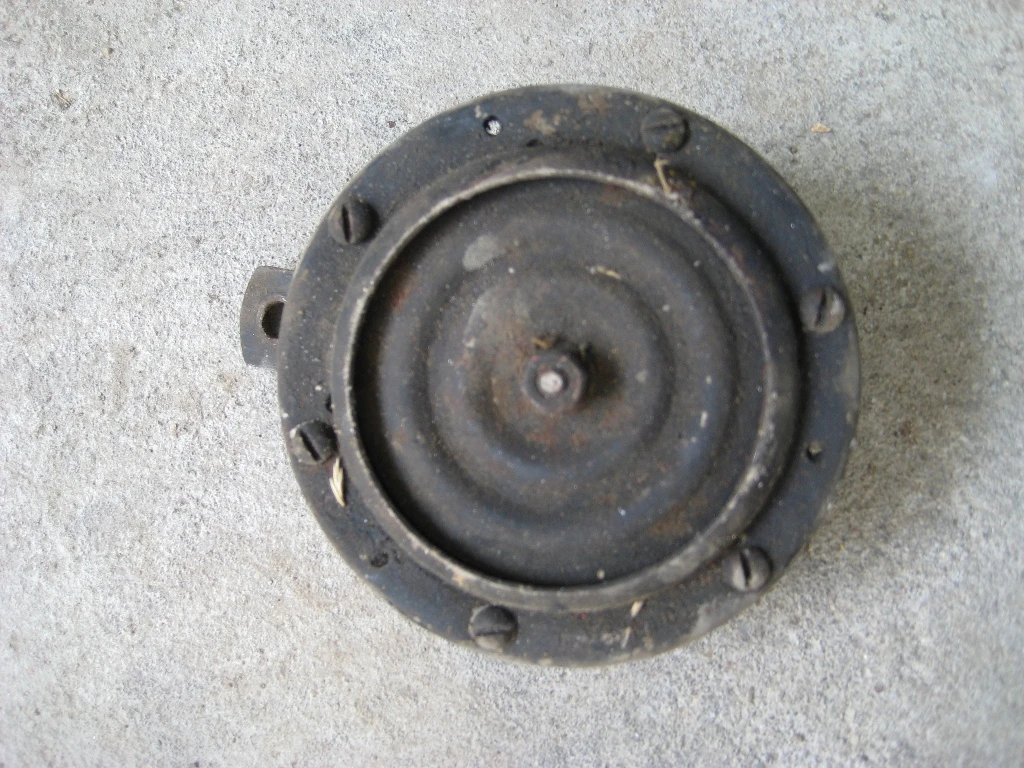 Уреди за арматурно табло от автомобили от соца, снимка 6 - Части - 54173081